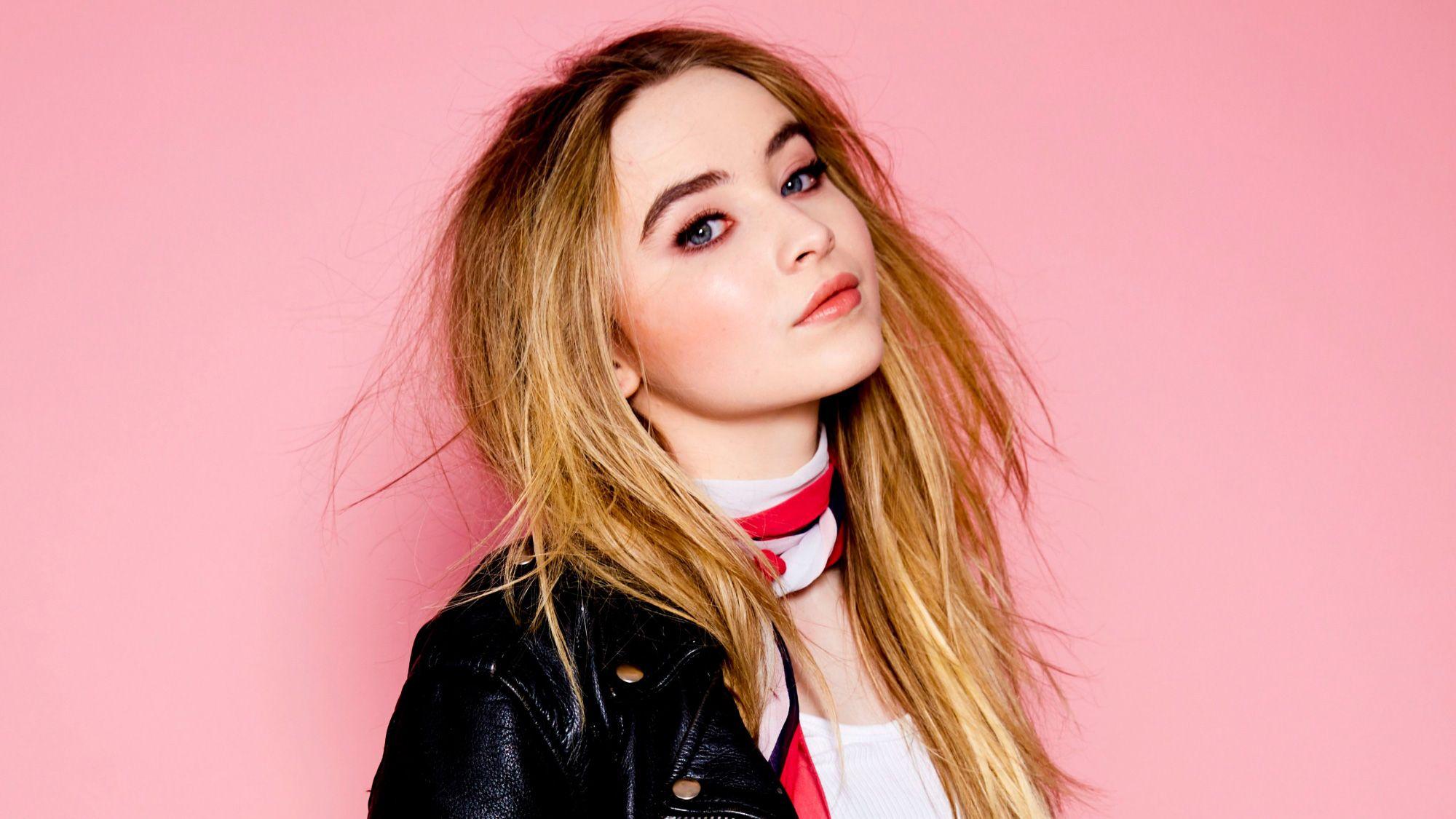 2000x1125 Sabrina Carpenter Latest, HD Celebrities, 4k Wallpaper