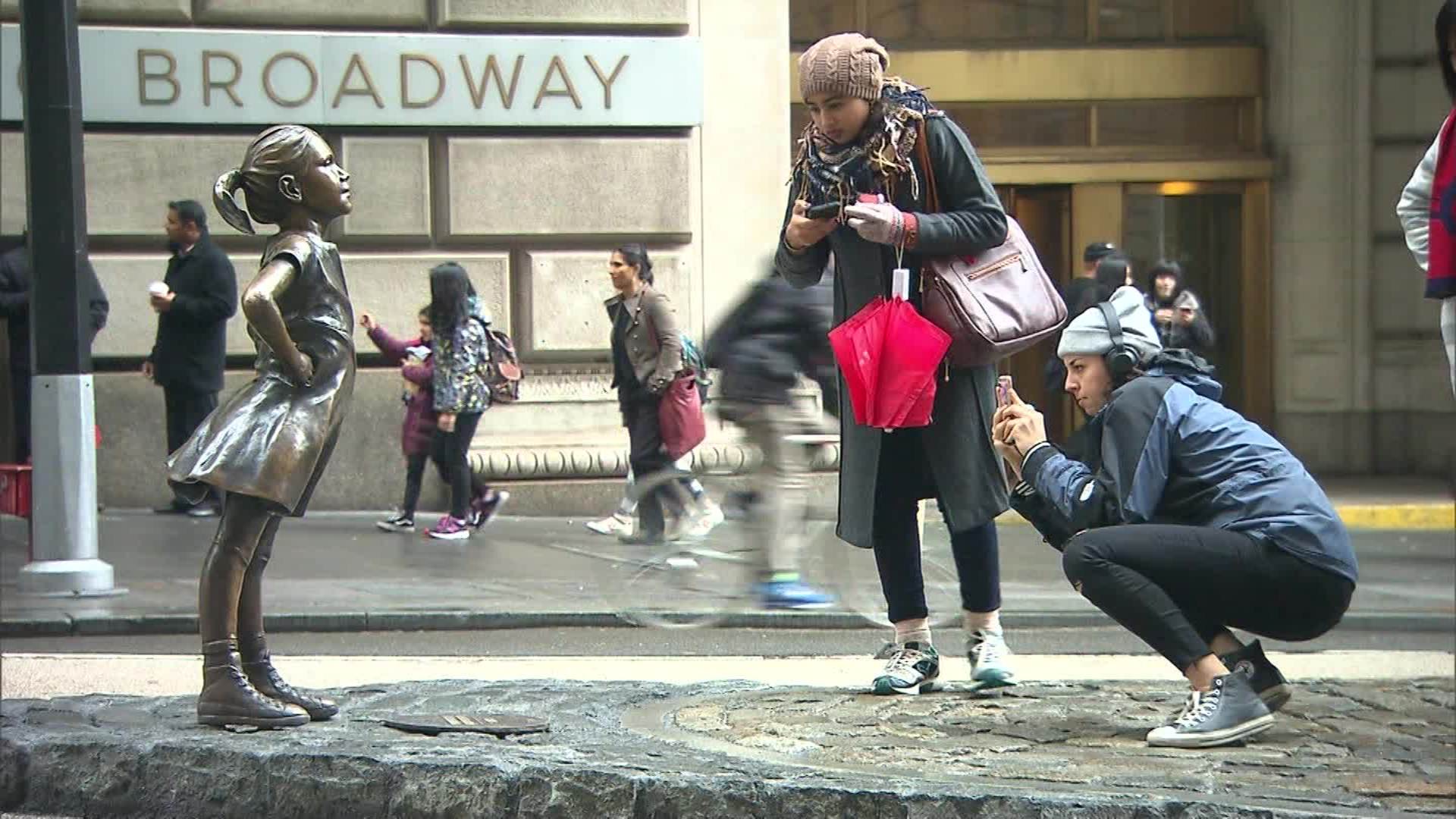 1920x1080 'Fearless Girl' takes Wall Street