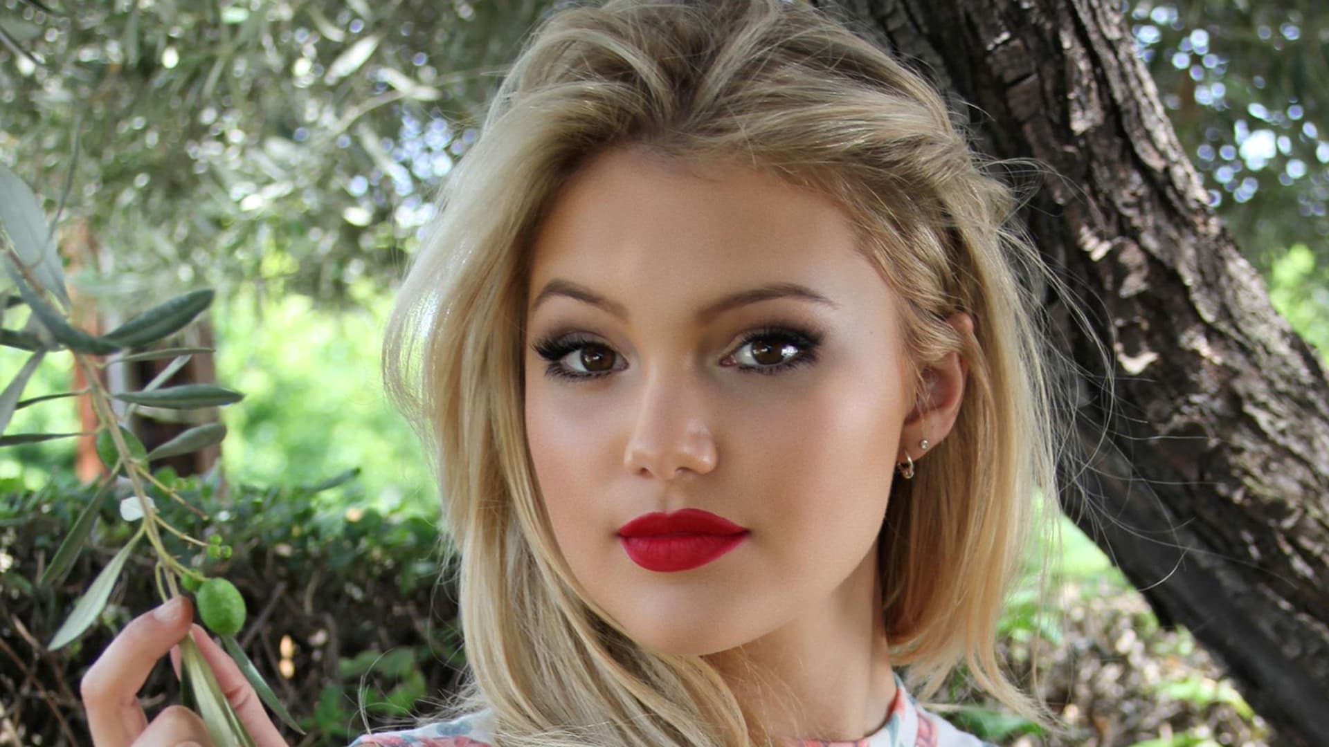 1920x1080 Olivia Holt Wallpaper 9 X 1080