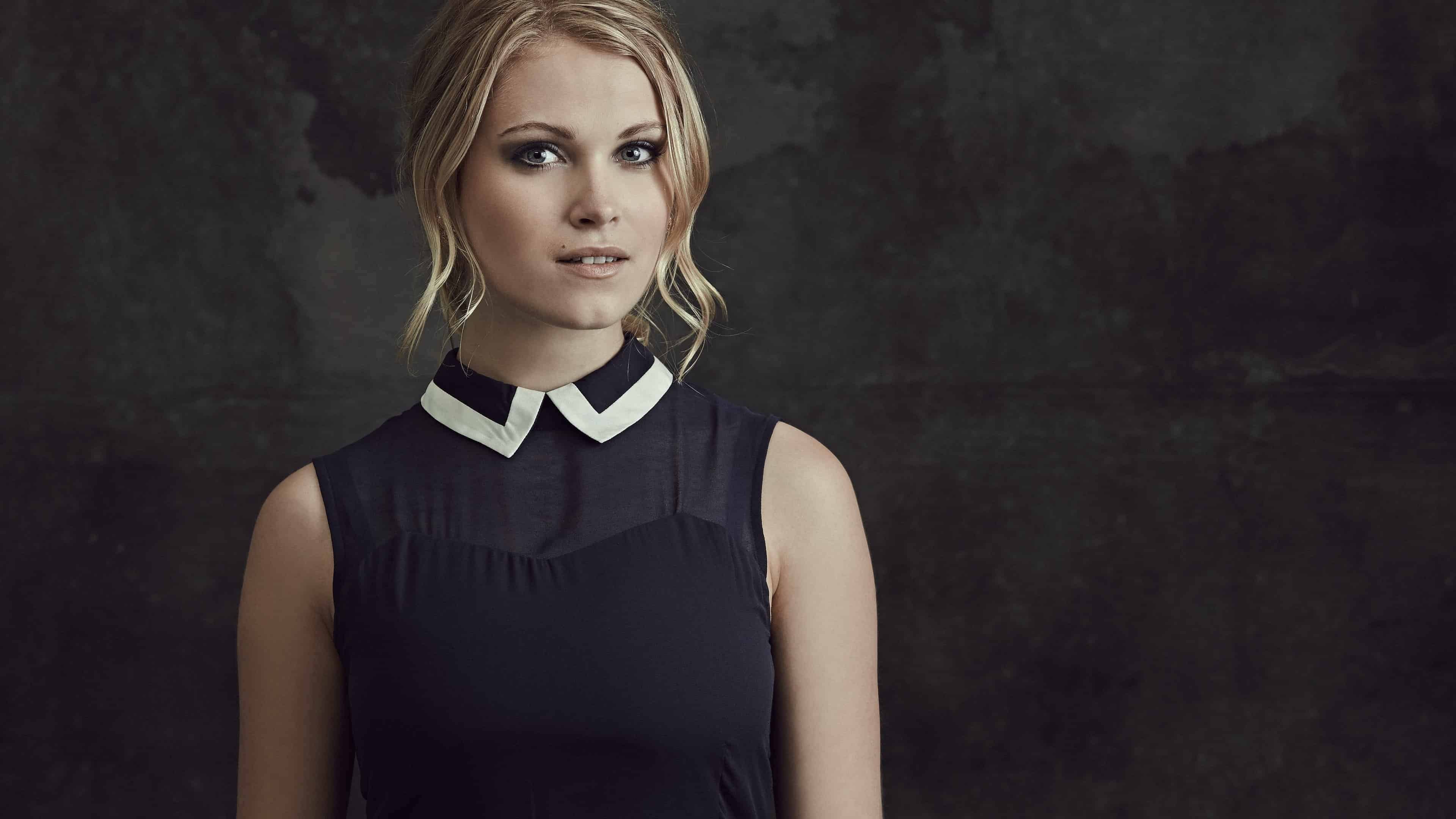 3840x2160 Eliza Taylor Portrait UHD 4K Wallpaper