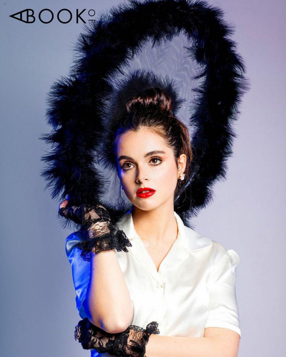 Laura Marano Wallpapers - Top Free Laura Marano Backgrounds