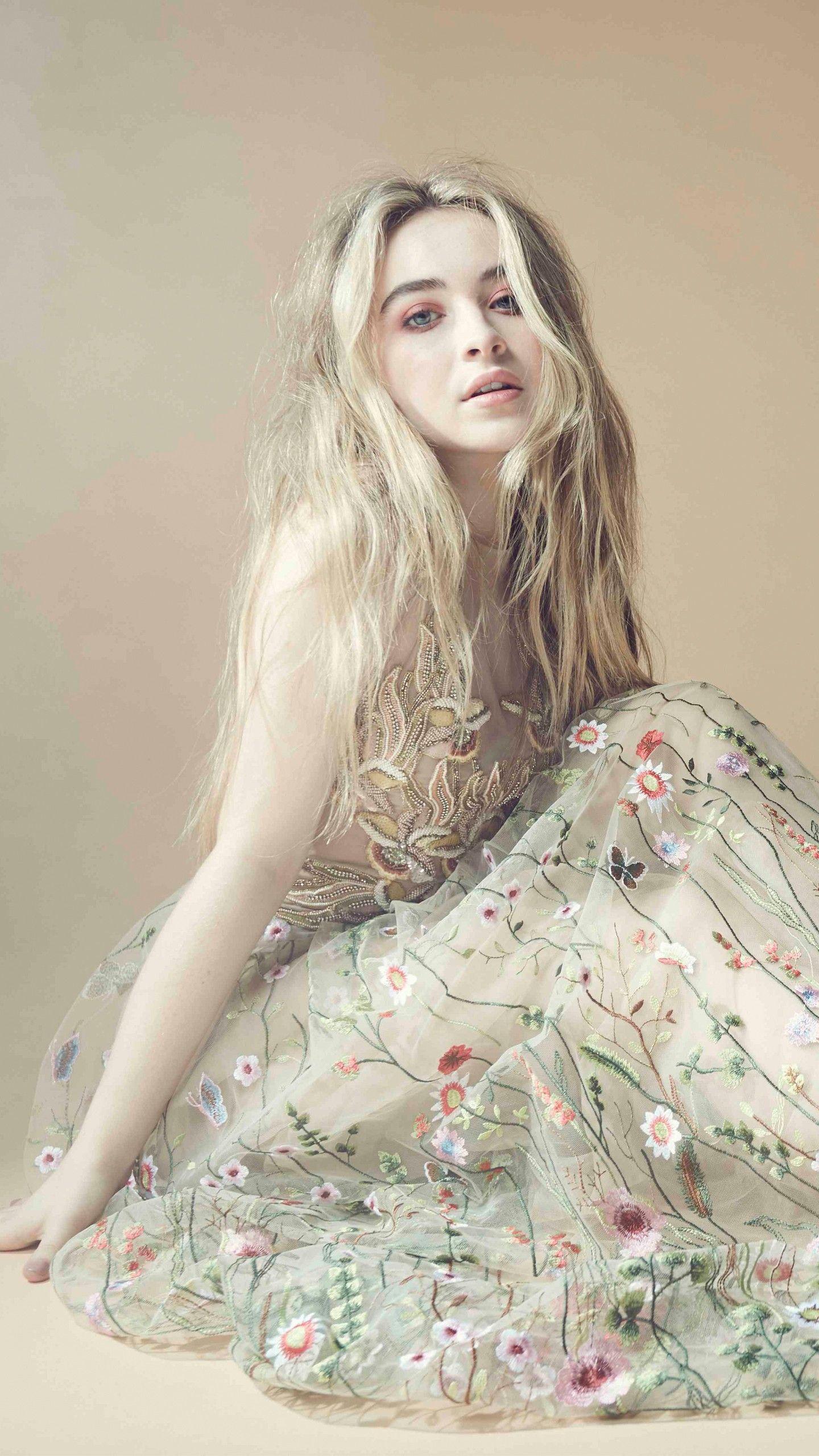 1440x2560 Sabrina Carpenter 5K Wallpaper