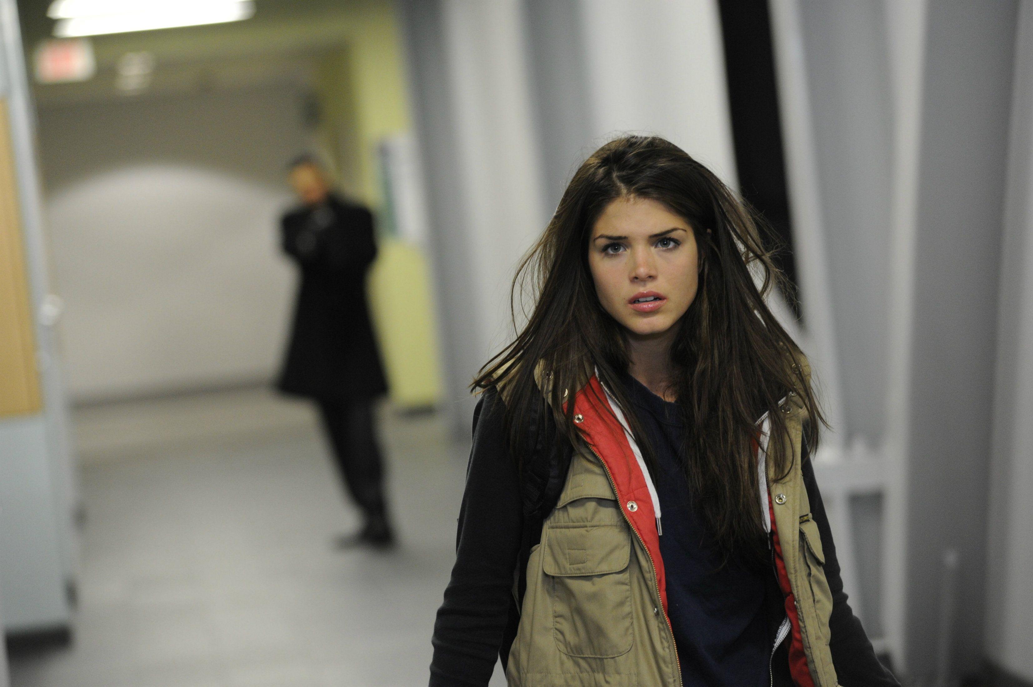 3306x2200 Marie Avgeropoulos Avgeropoulos La Fugitive