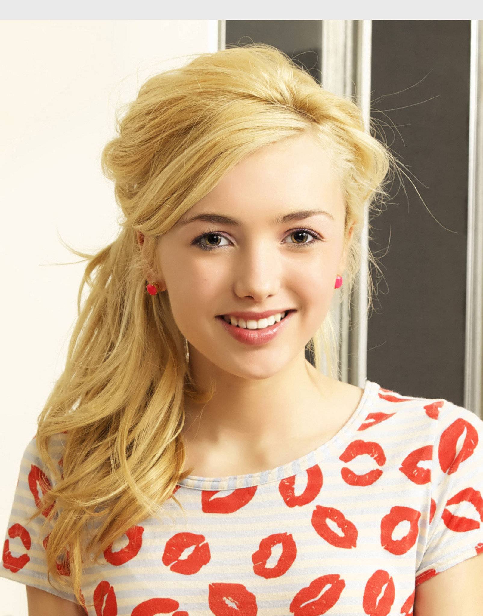 1605x2048 Peyton List Wallpaper High Resolution and Quality Download