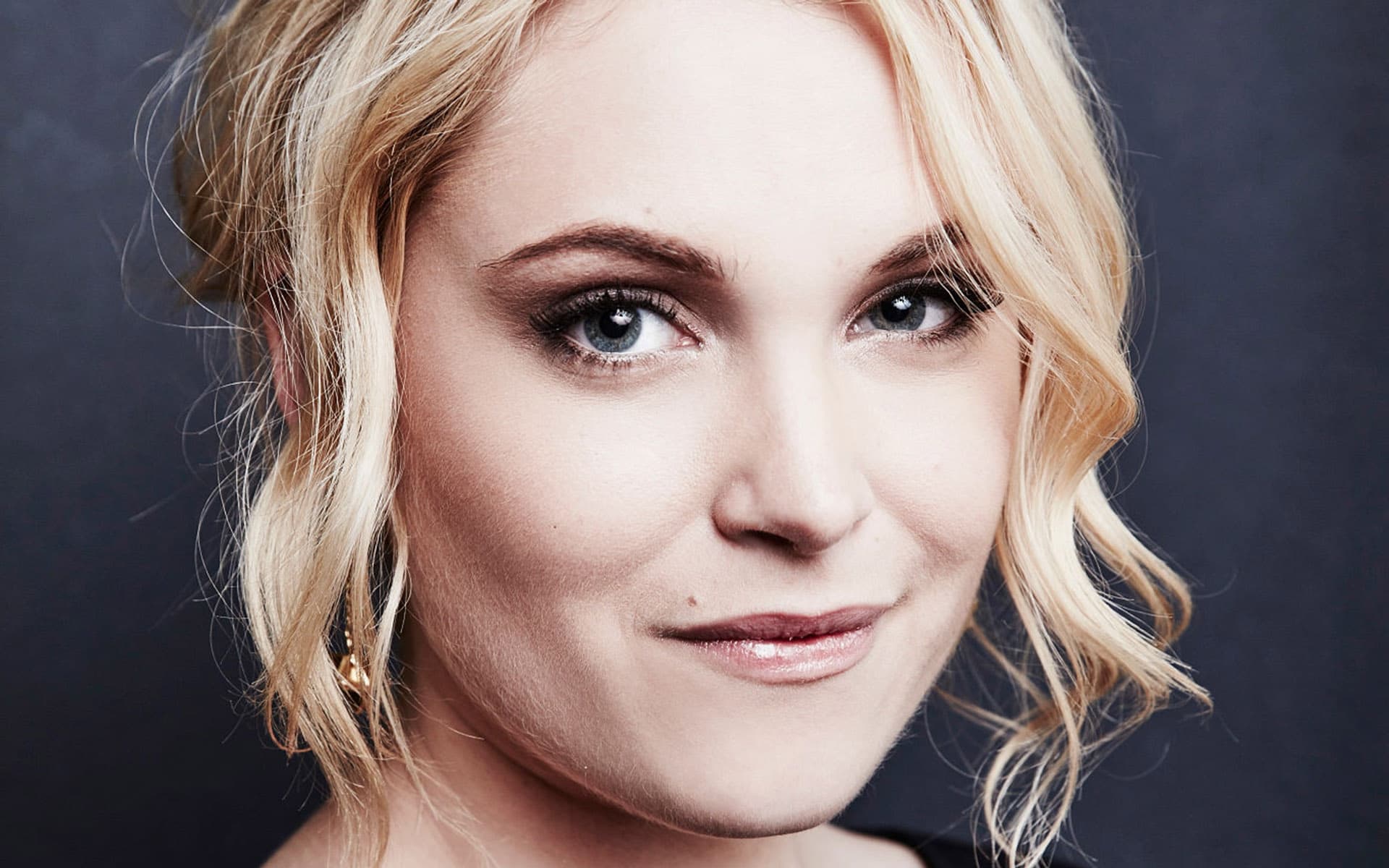 1920x1200 Eliza Taylor Taylor Wallpaper