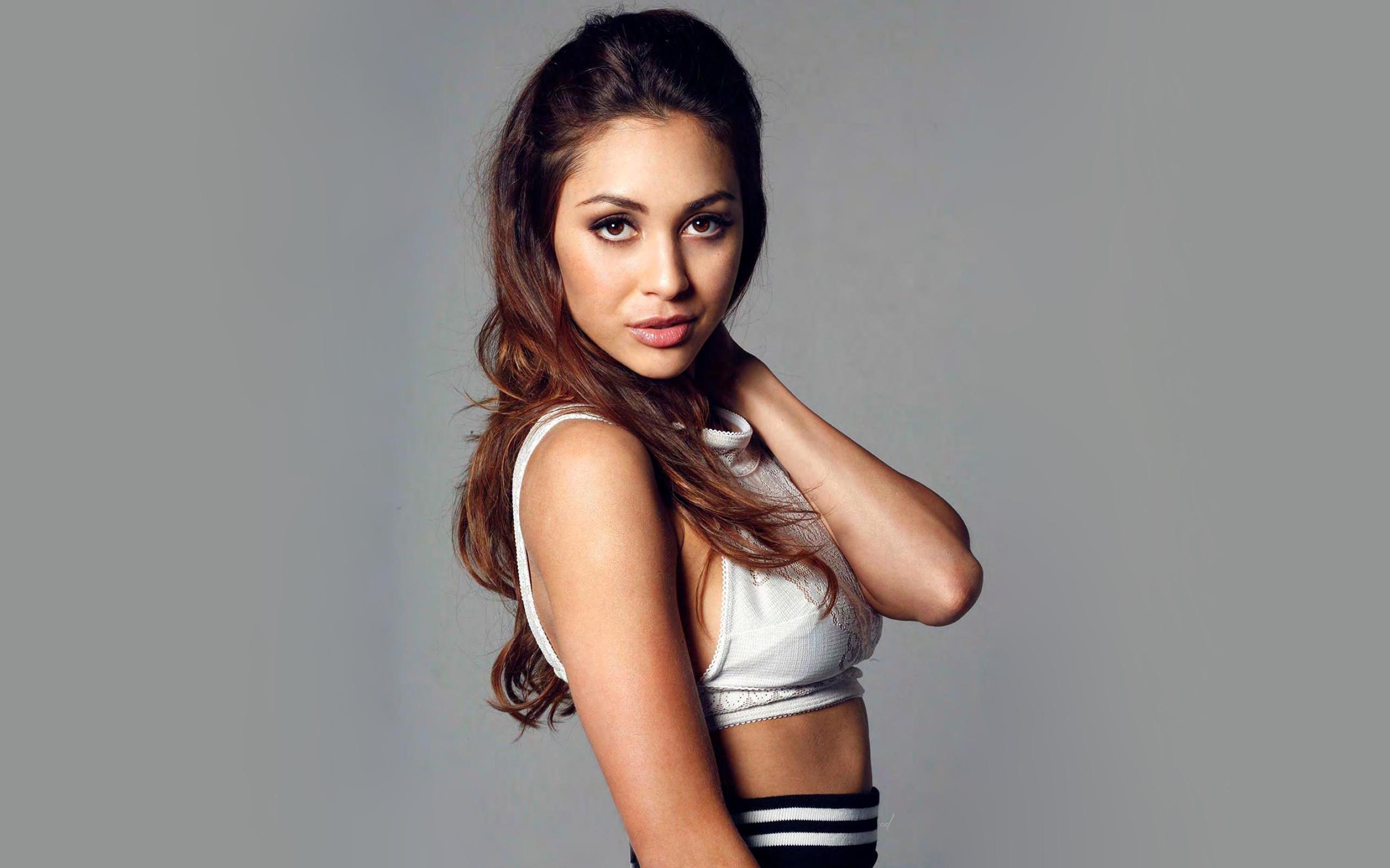 2560x1600 Lindsey Morgan HD Wallpaper. Background Imagex1600