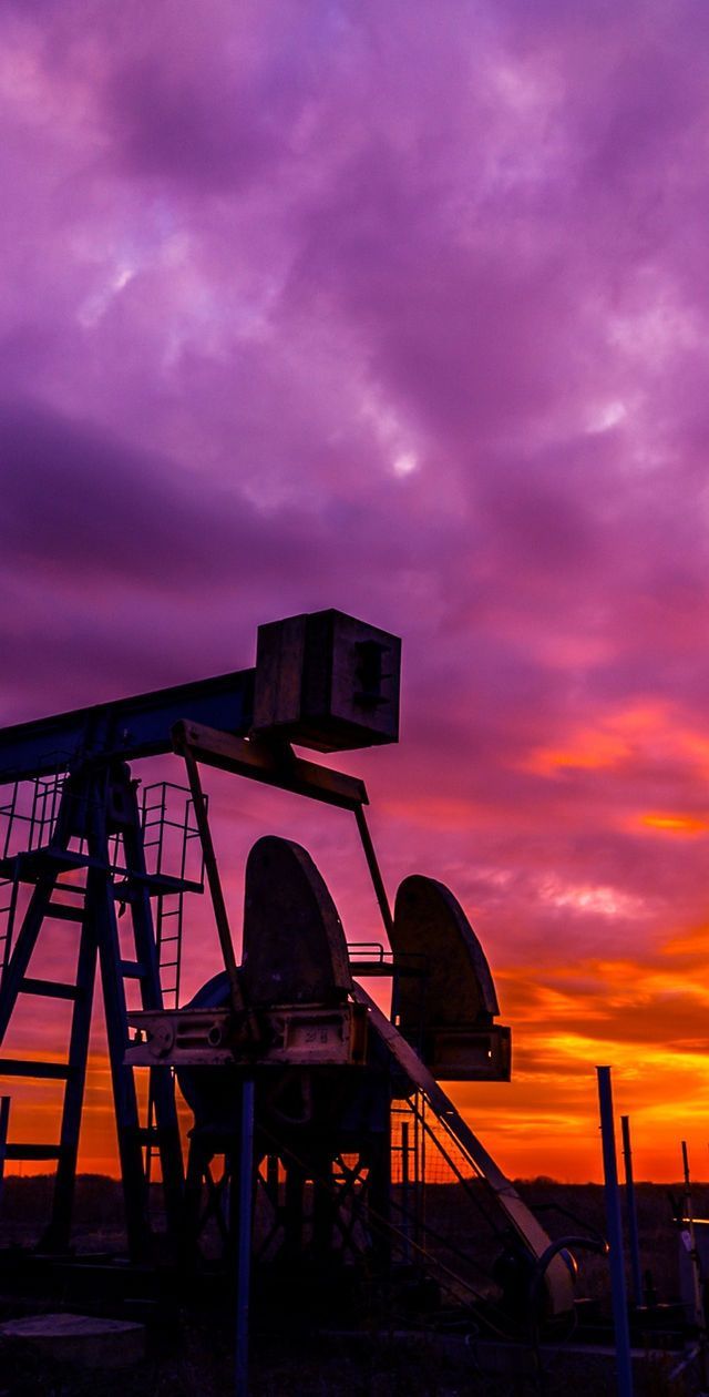 640x1260 OIL RIG TRADING