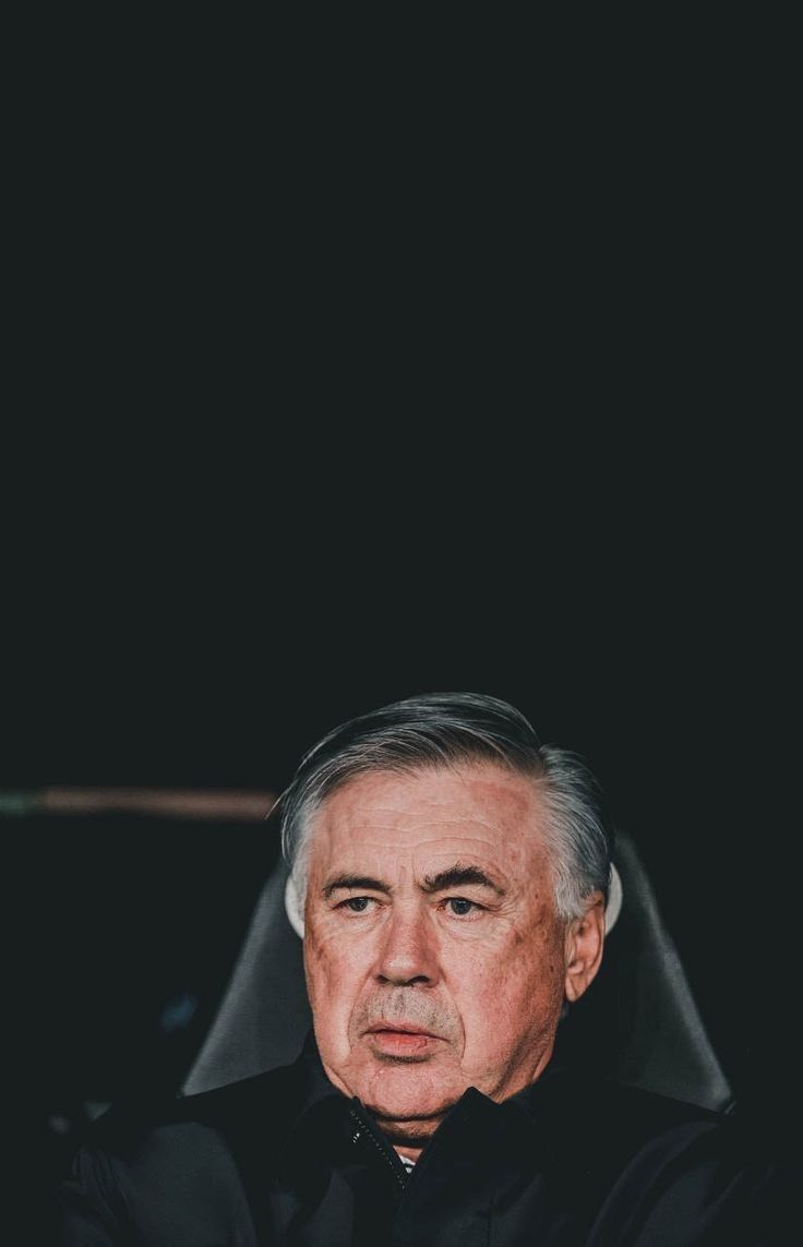 736x1143 Wallpaper └