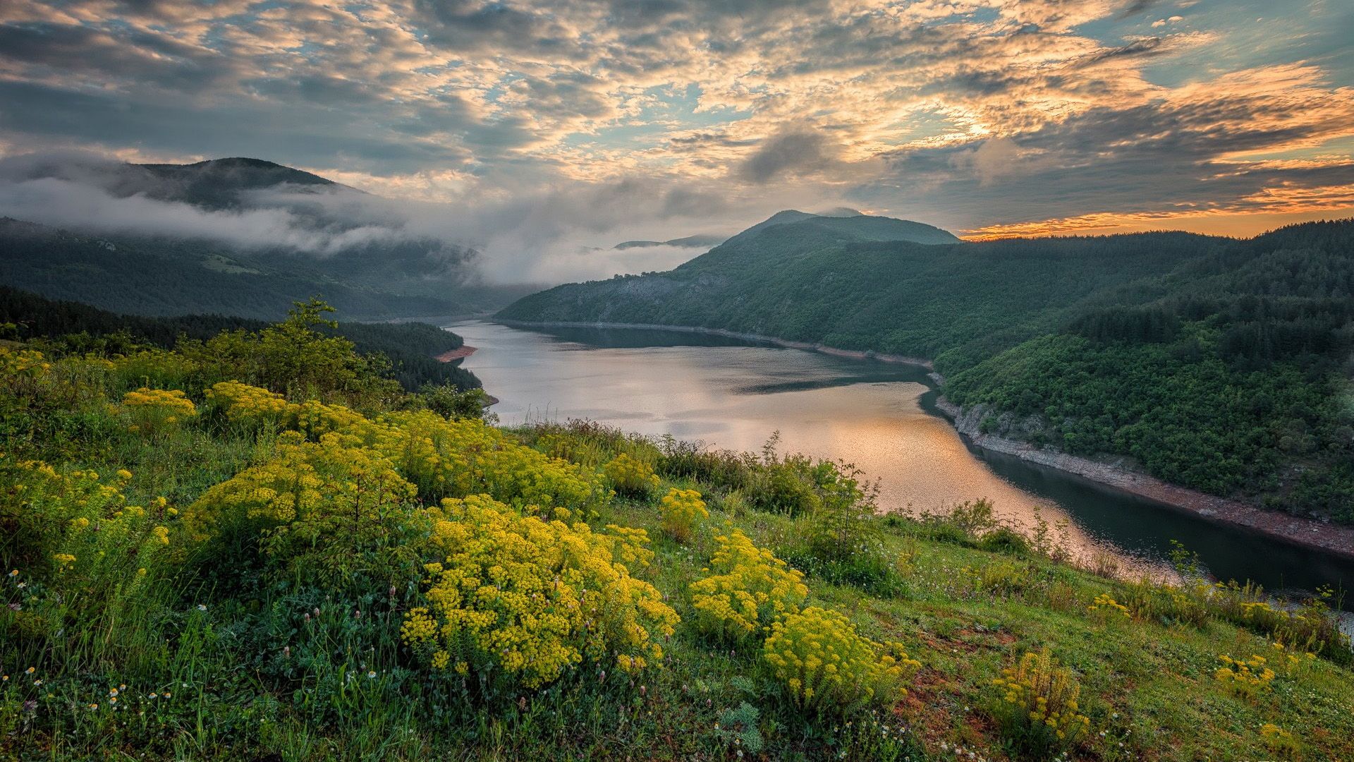 1920x1080 Beautiful Clouded River Wallpaper, HD