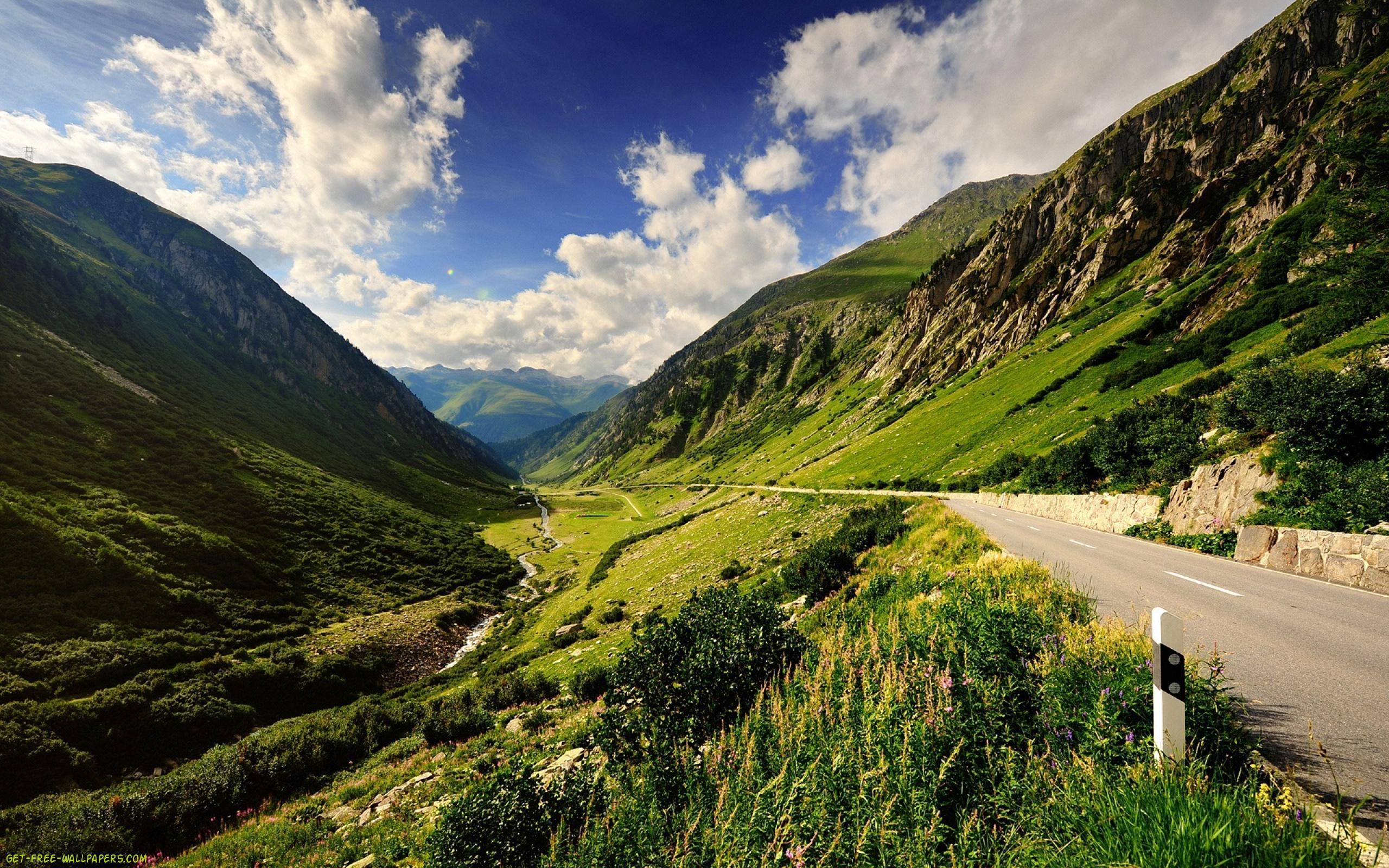 2560x1600 Mountain Road Wallpaper