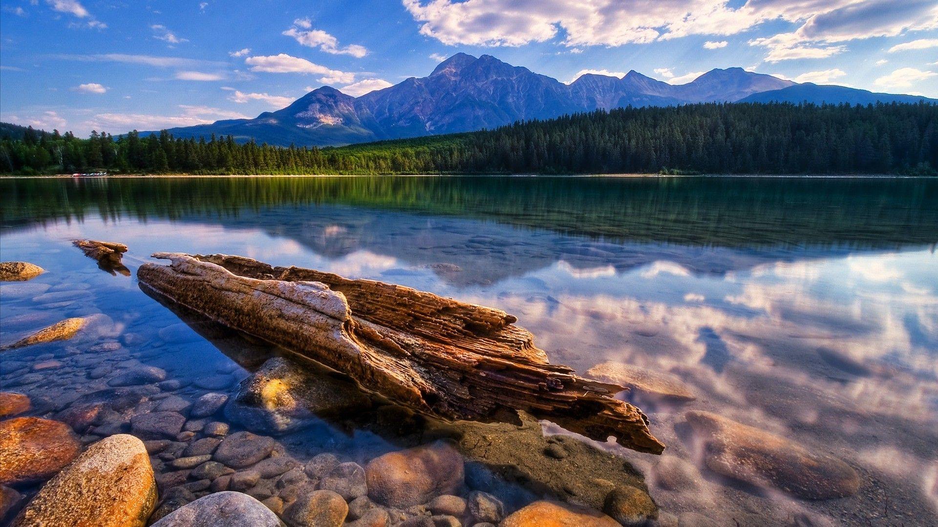 1920x1080 Mountain Lake Wallpaper