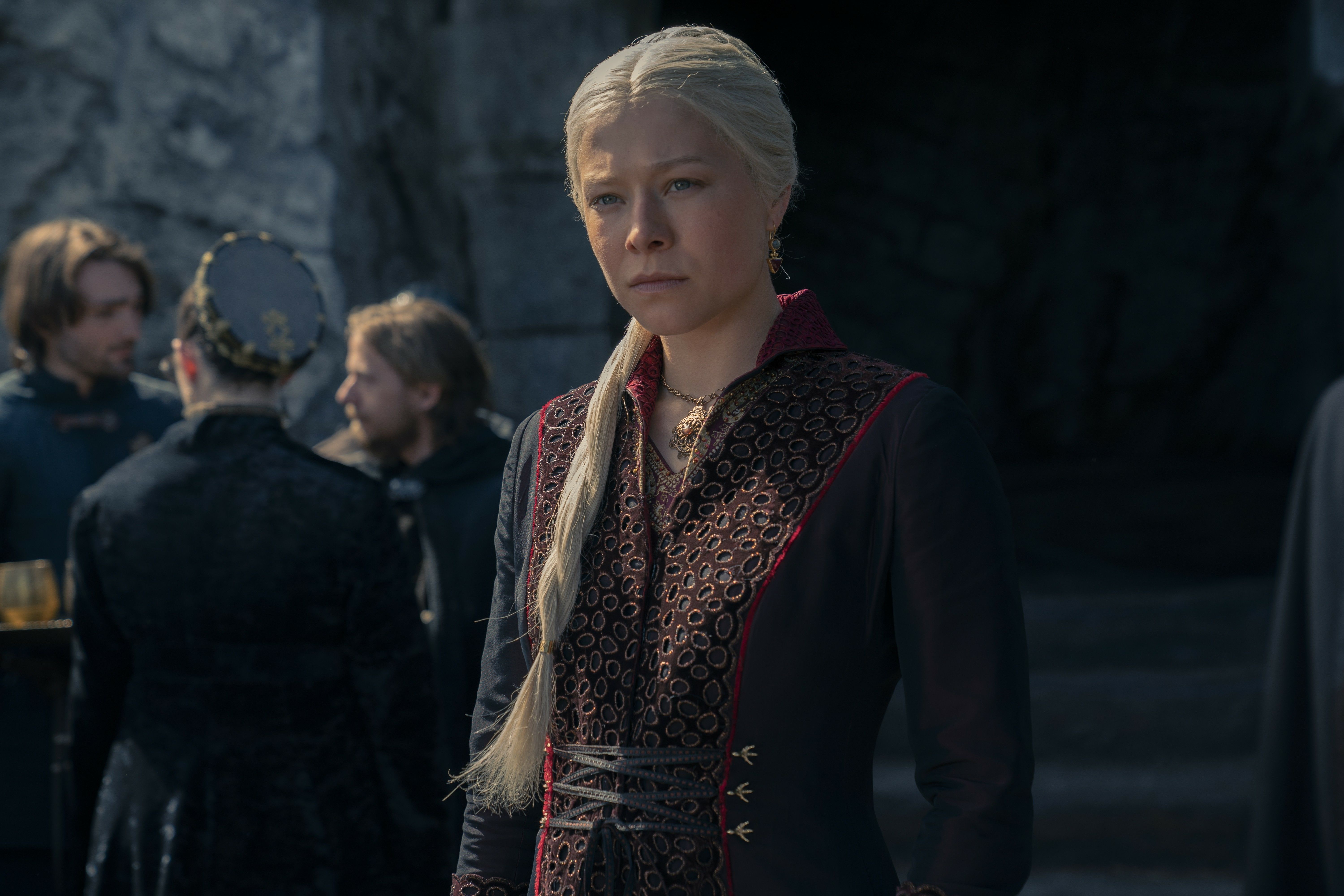 6000x4000 Emma D'Arcy as Rhaenyra Targaryen 5K