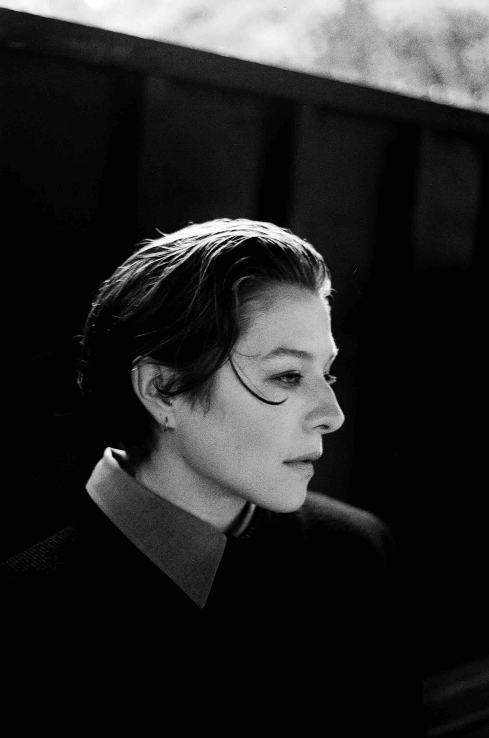 1696x2560 EMMA D'ARCY