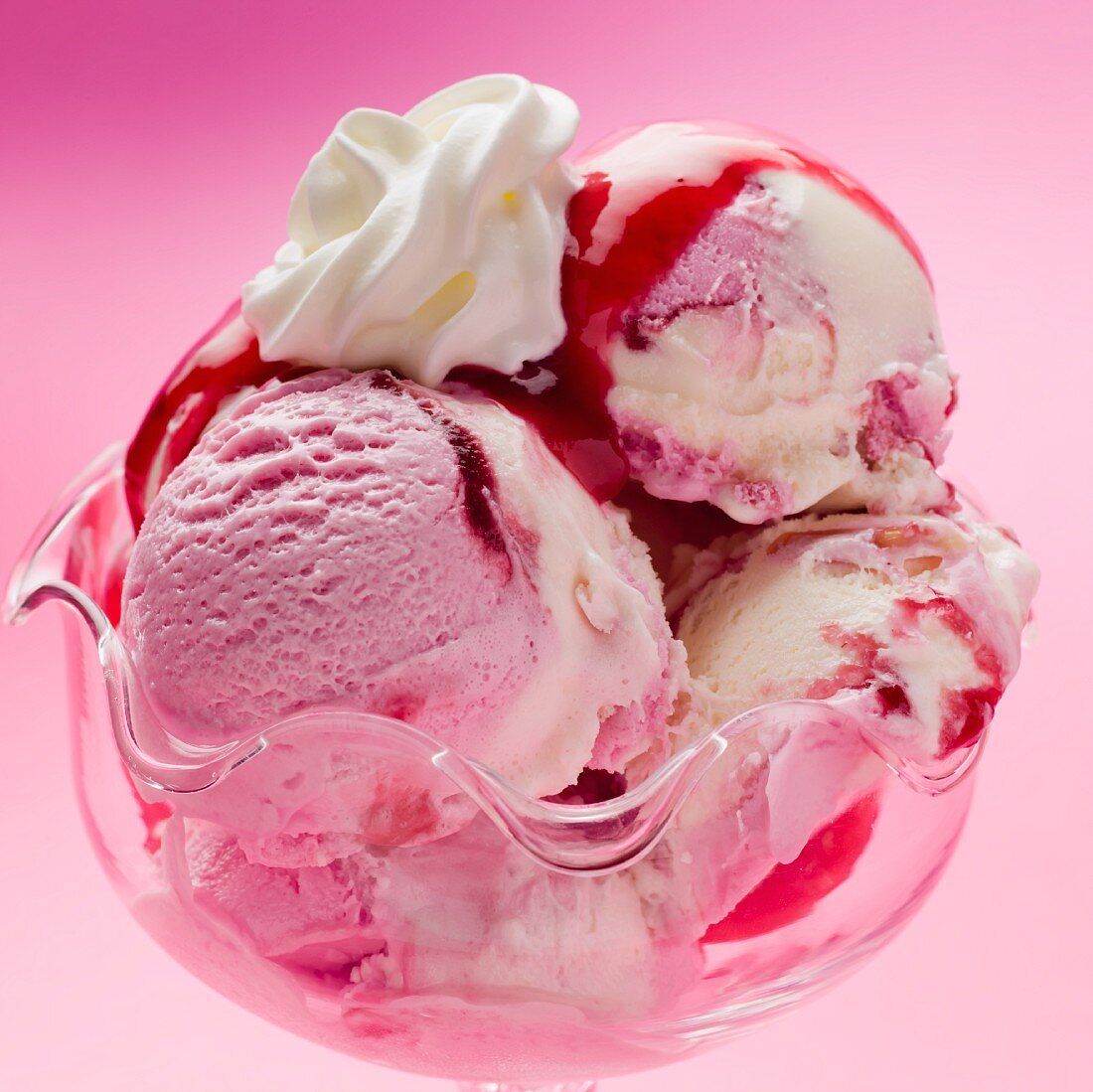 1100x1099 Raspberry and vanilla ice cream
