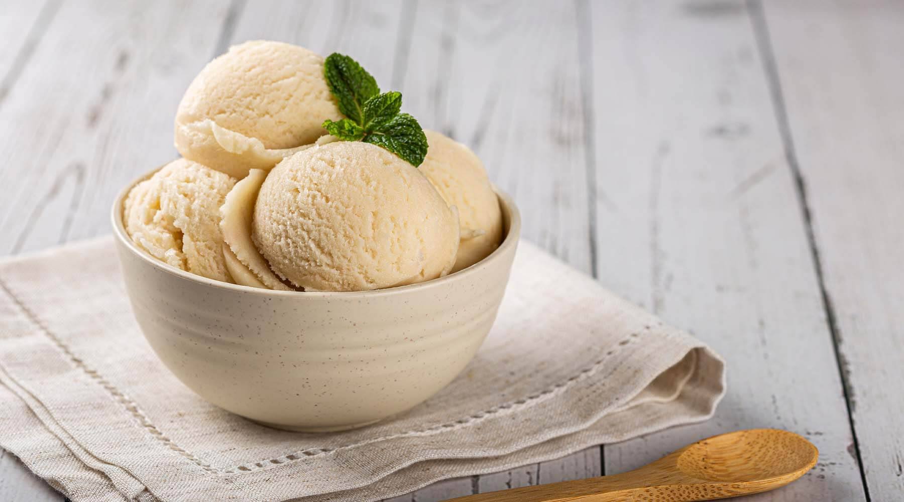 1800x1000 How to Make Vanilla Ice Cream