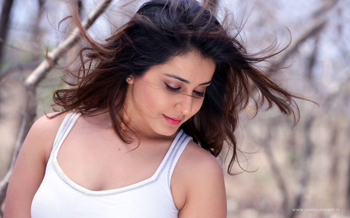 1440x900 Rashi Khanna Telugu Actress Wallpaper in jpg format