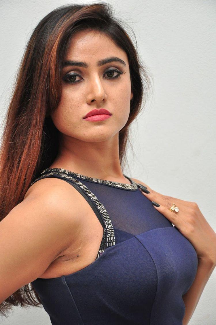 750x1129 Sony Charishta Actress Photo