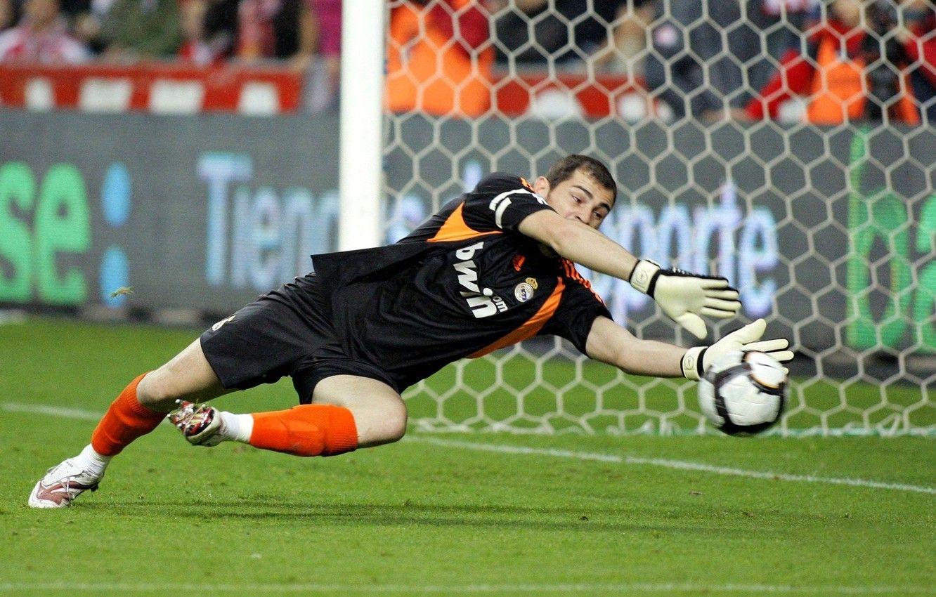 Goalkeeper Wallpapers Top Free Goalkeeper Backgrounds WallpaperAccess