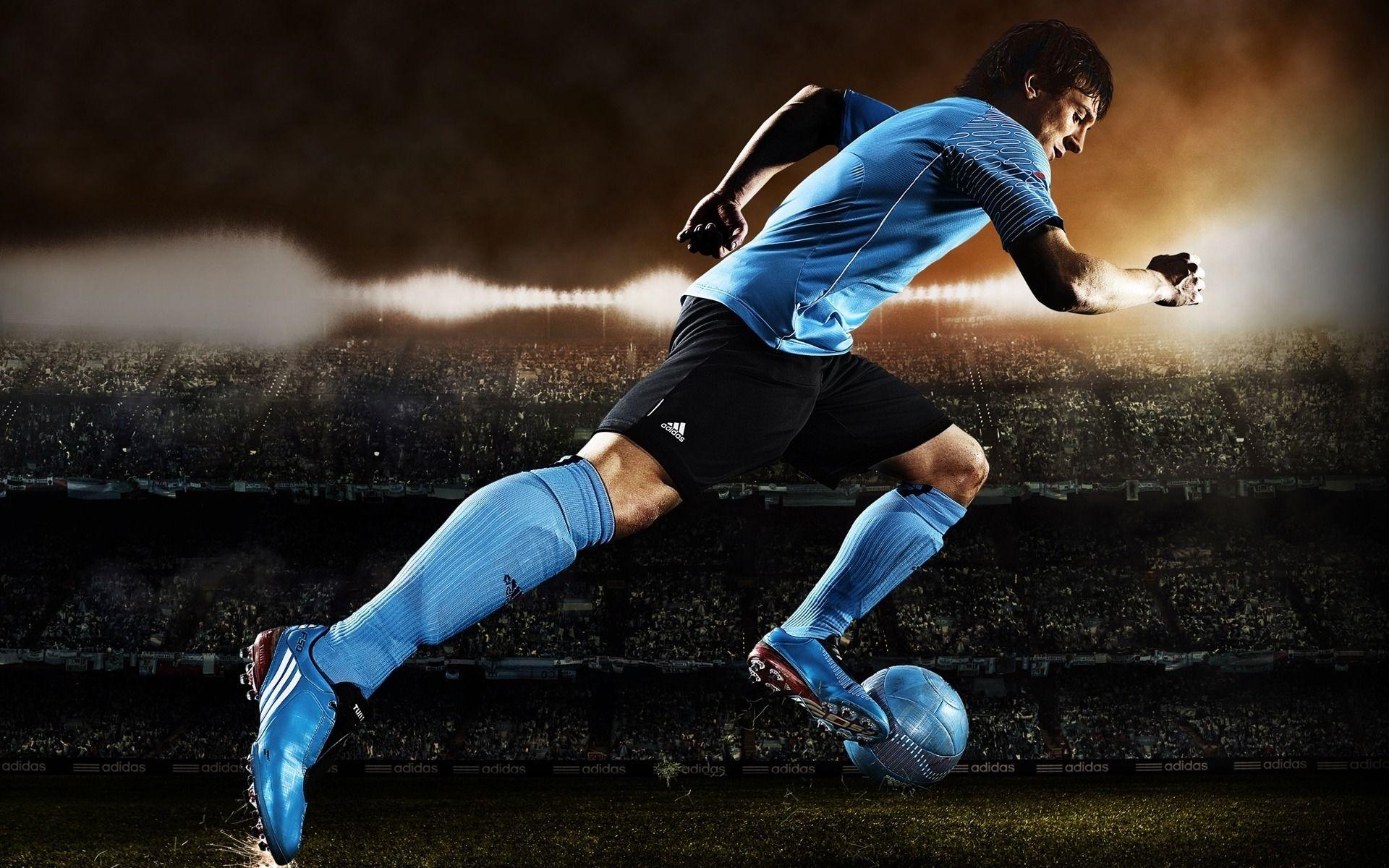 1920x1200 Soccer Player Wallpaper
