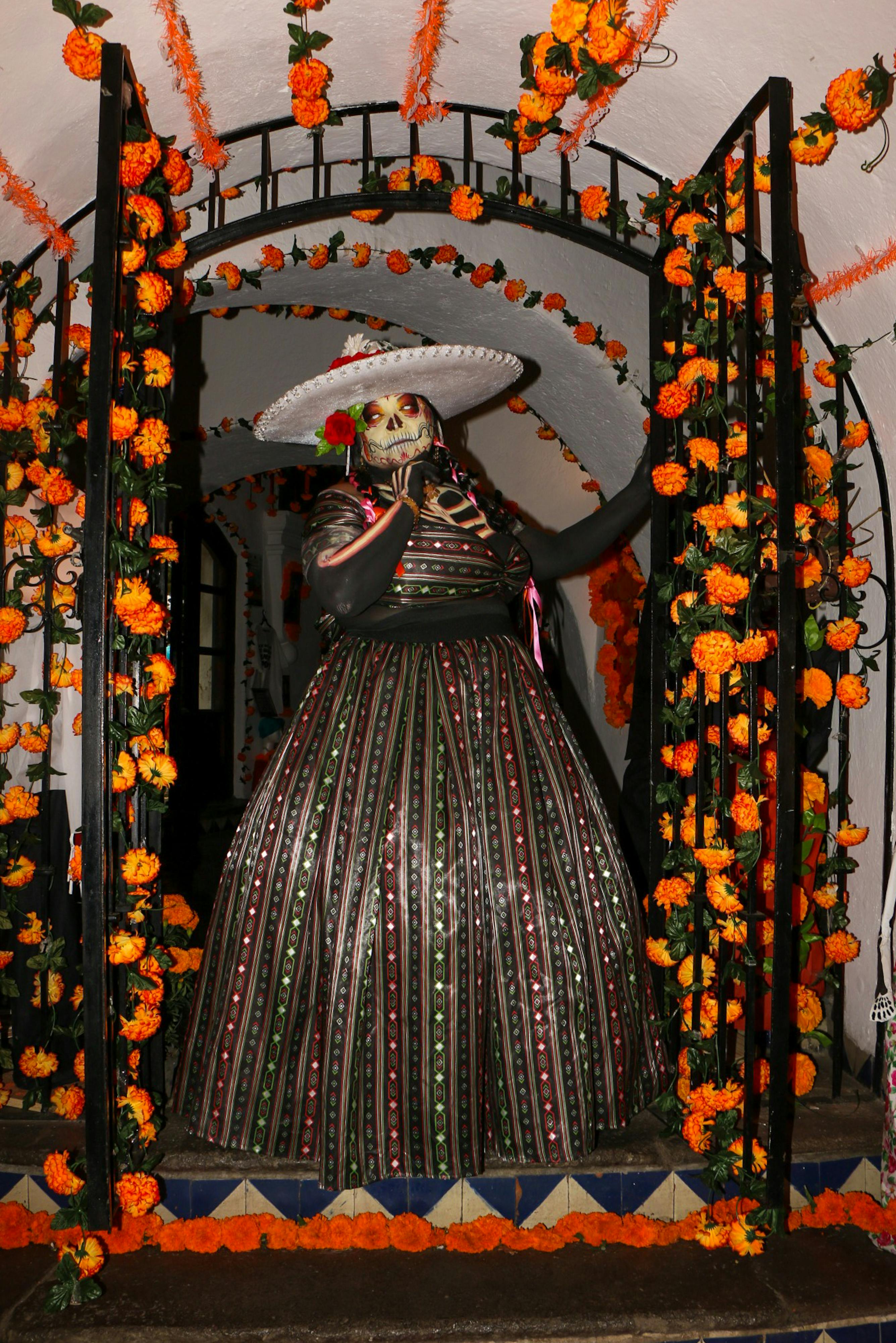 2671x4000 All Saints Day Photo, Download