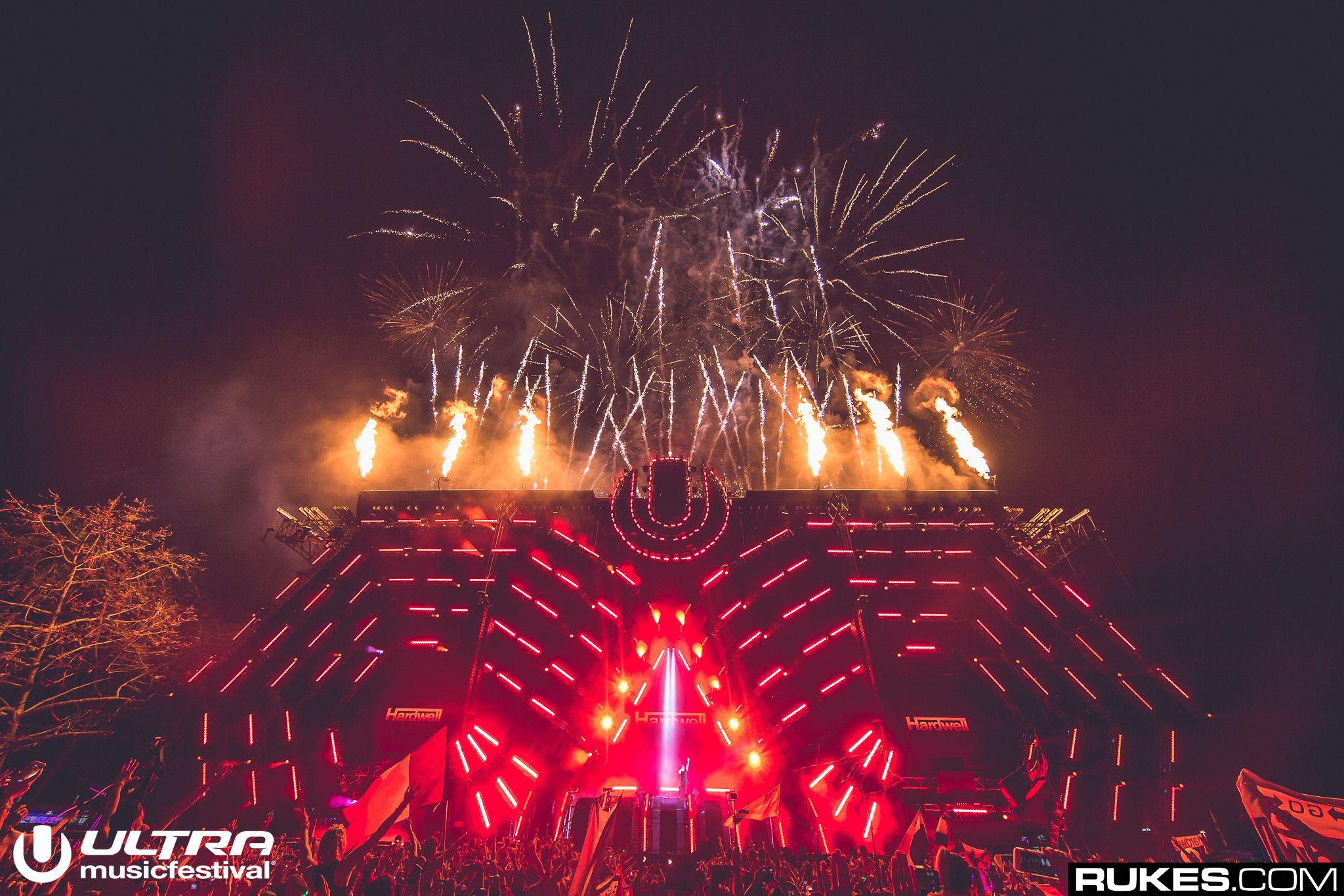 2048x1365 Hardwell Ultra Music Festival 2016 HD Wallpaper