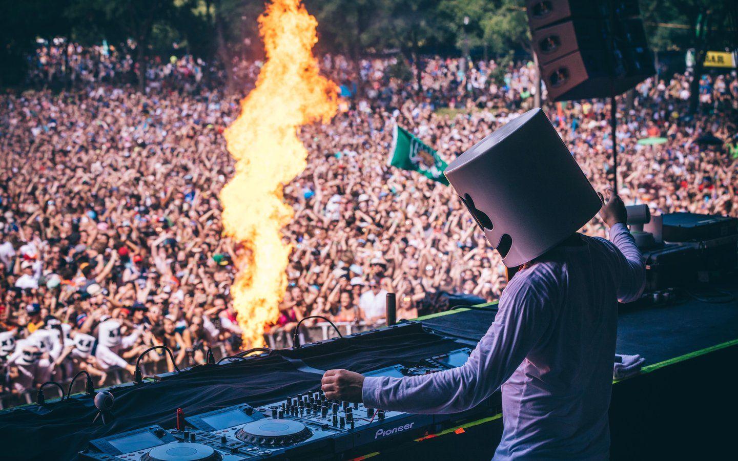 1440x900 Marshmello Performing At Music Festival 5k 1440x900