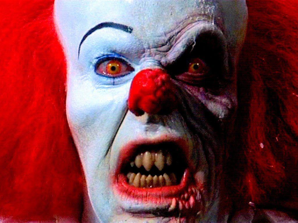 1024x768 Evil scary clown wallpaper