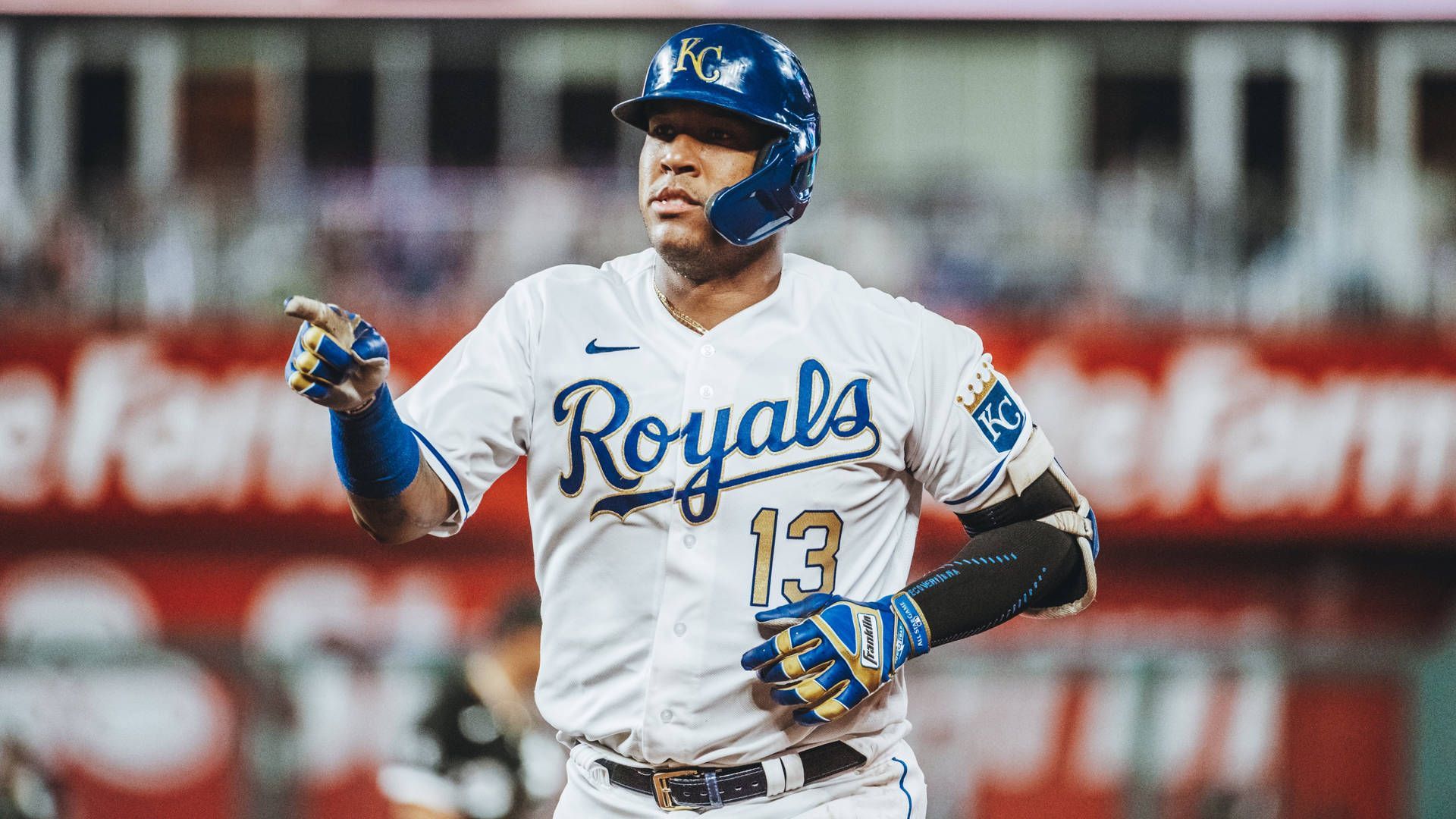 1920x1080 Salvador Perez In White Wallpaper