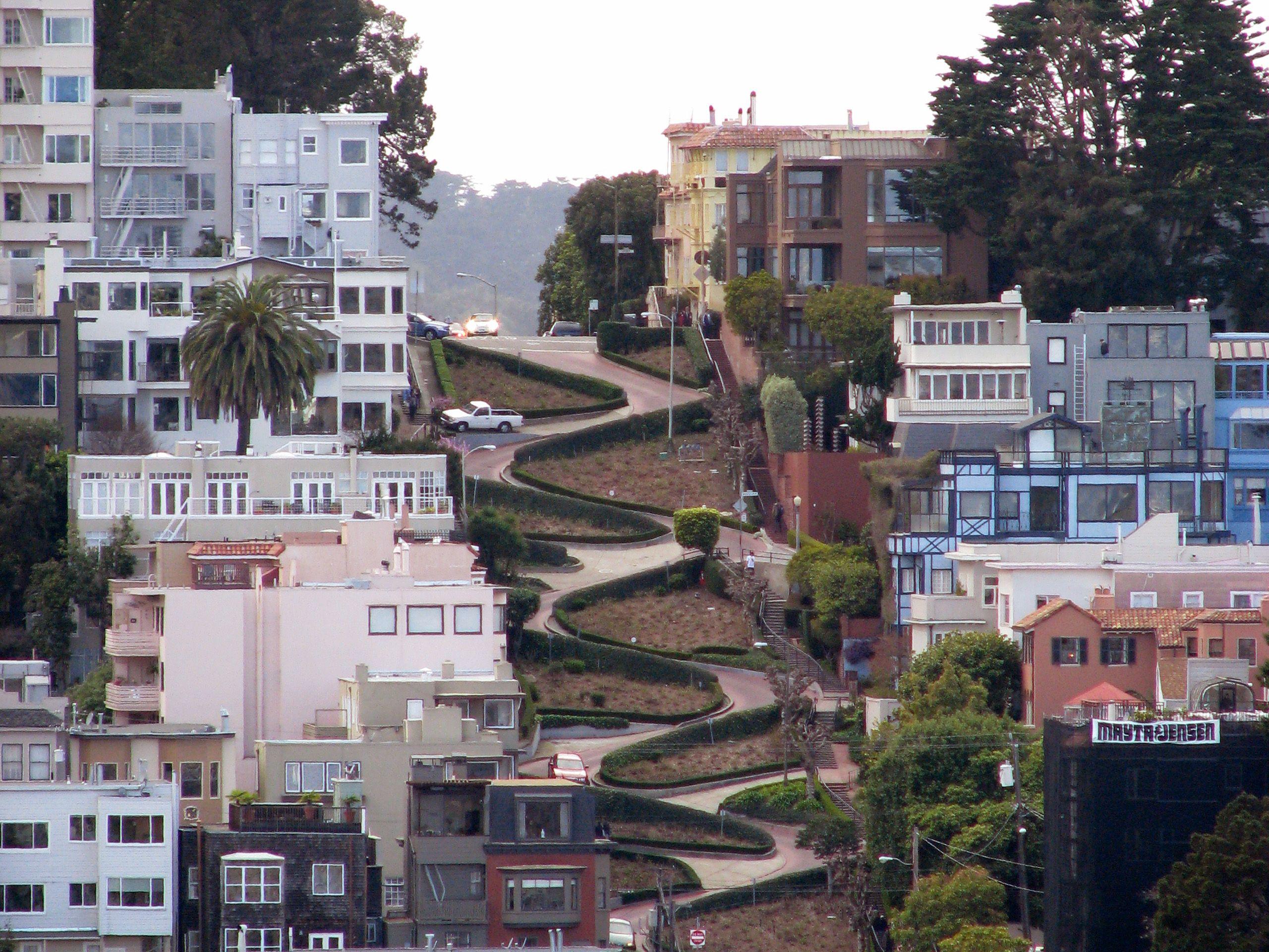 2560x1920 Lombard Street Wallpaper