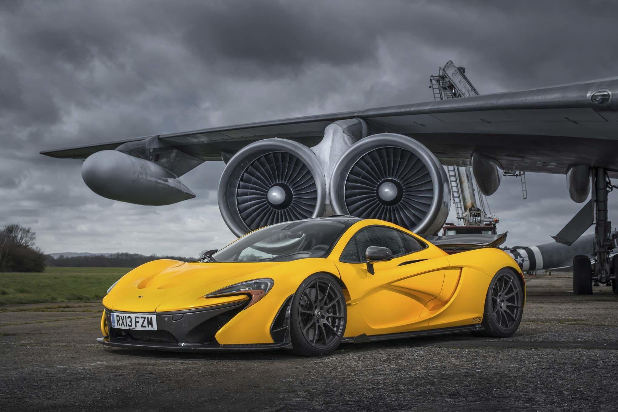 2038x1360 McLaren Automotive Wallpaper