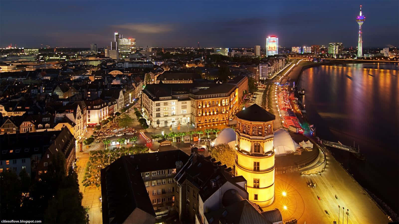 1600x900 vibrant streets of Germany
