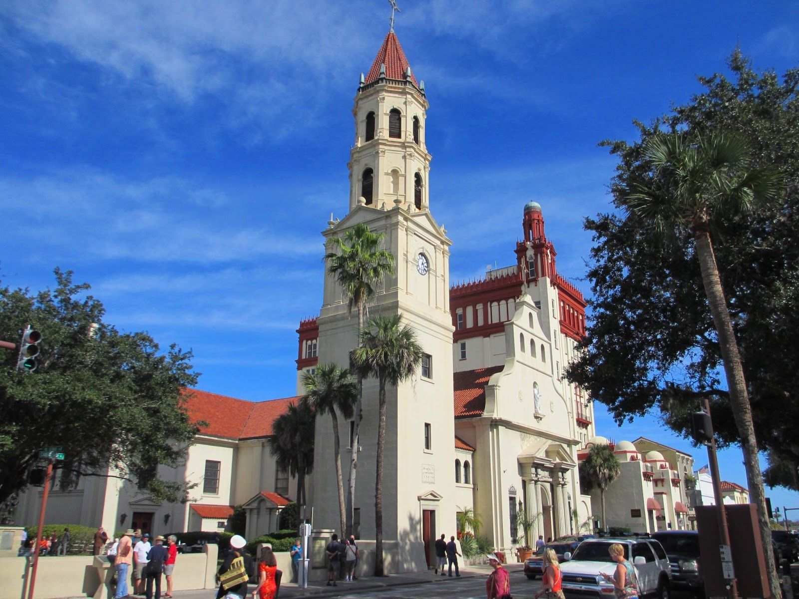 1600x1200 St. Augustine Cathedral: A Historical