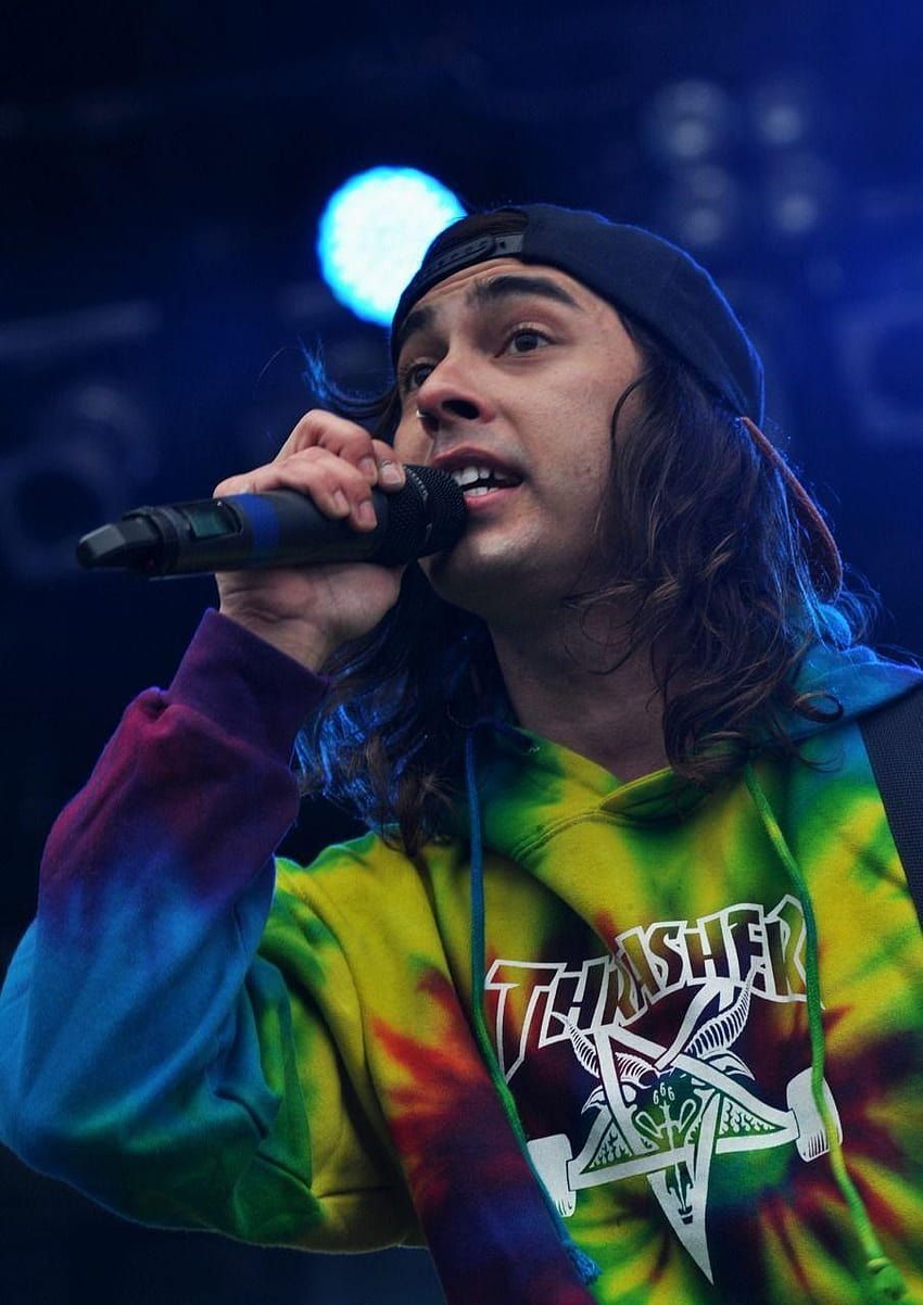 850x1202 Vic Fuentes Tumblr Singing HD phone