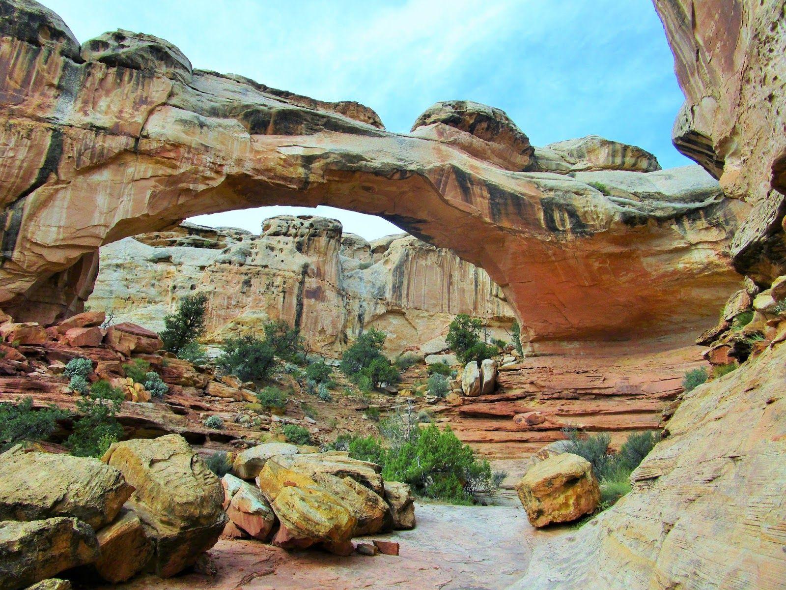 1600x1200 Capitol Reef National Park Wallpaper