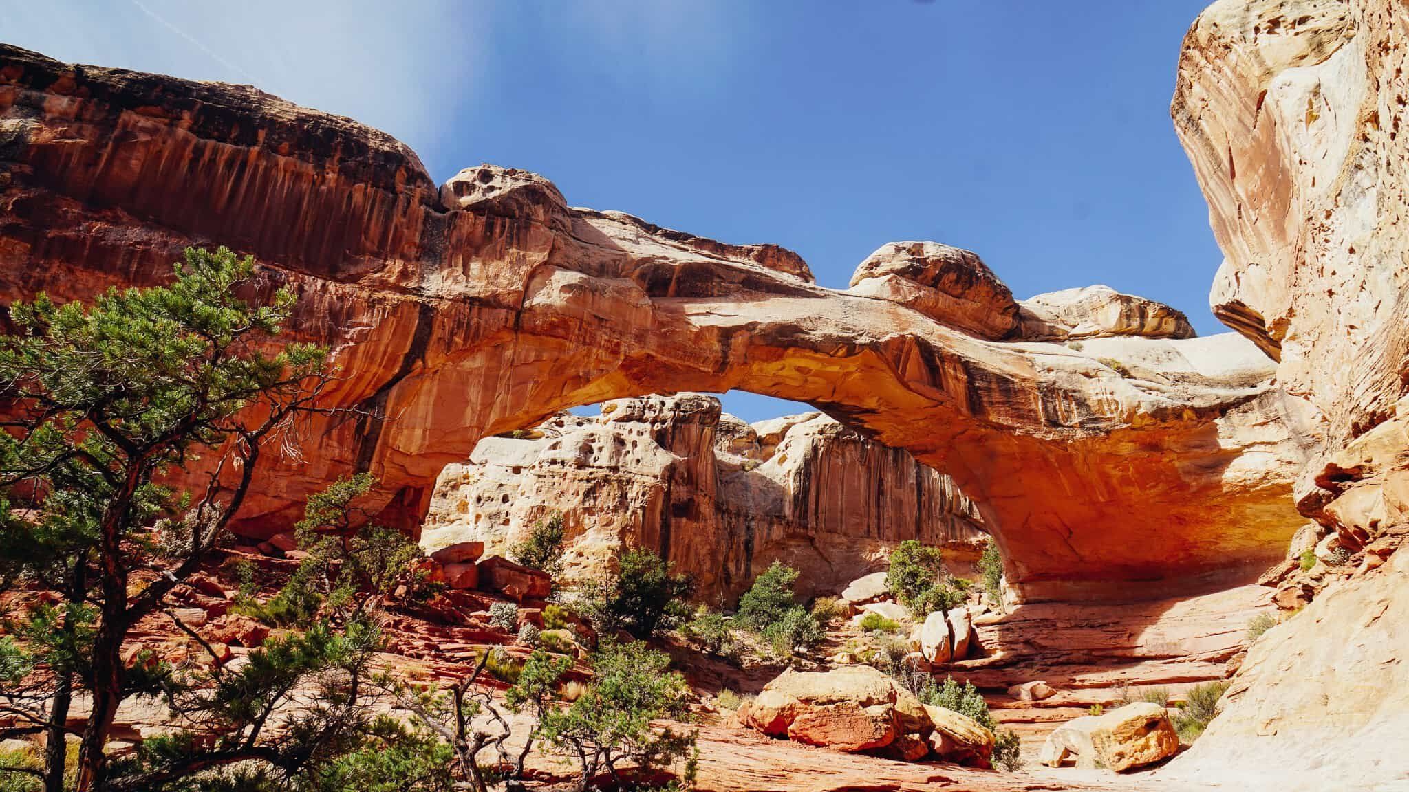 2048x1152 Capitol Reef National Park