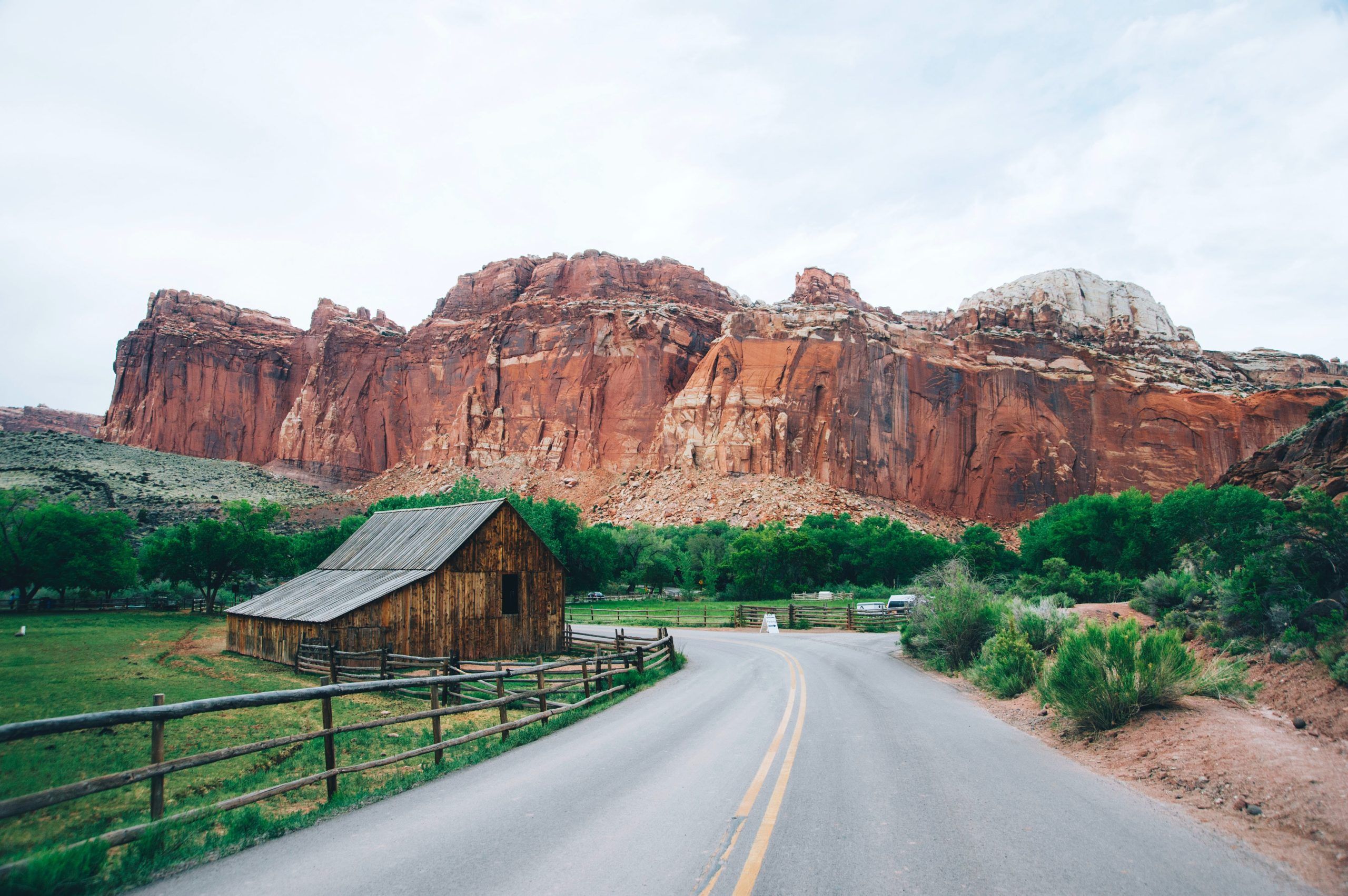 2560x1703 Capitol Reef Travel Guide: Visiting