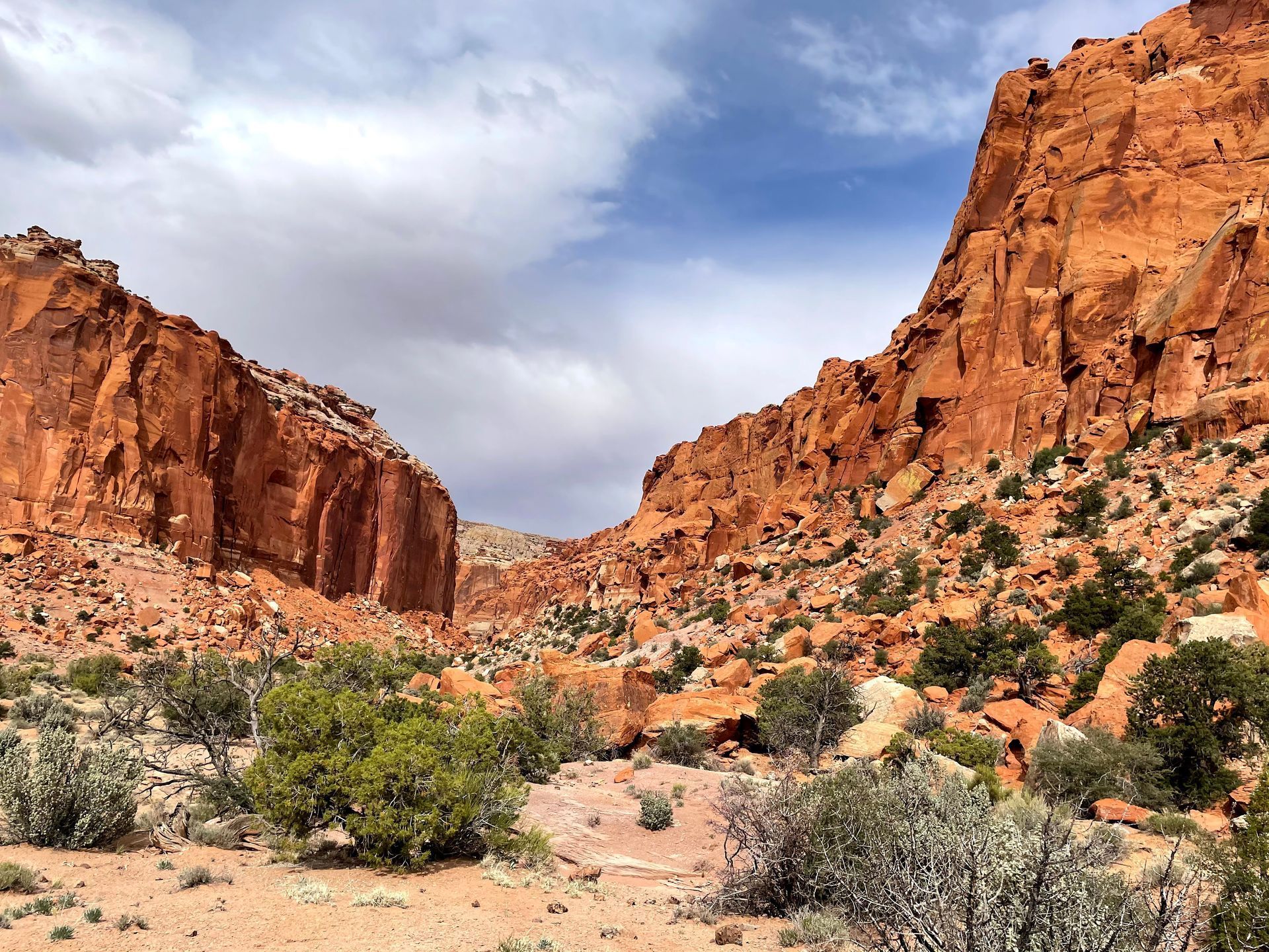 1920x1440 in Capitol Reef National Park