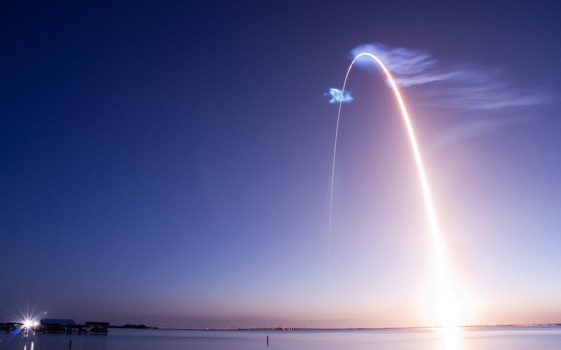1920x1200 PC Rocket Amazing Wallpaper (BsnSCB)