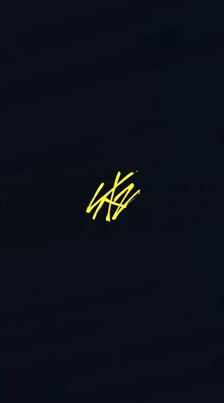 742x1334 Stray Kids Logo Wallpaper