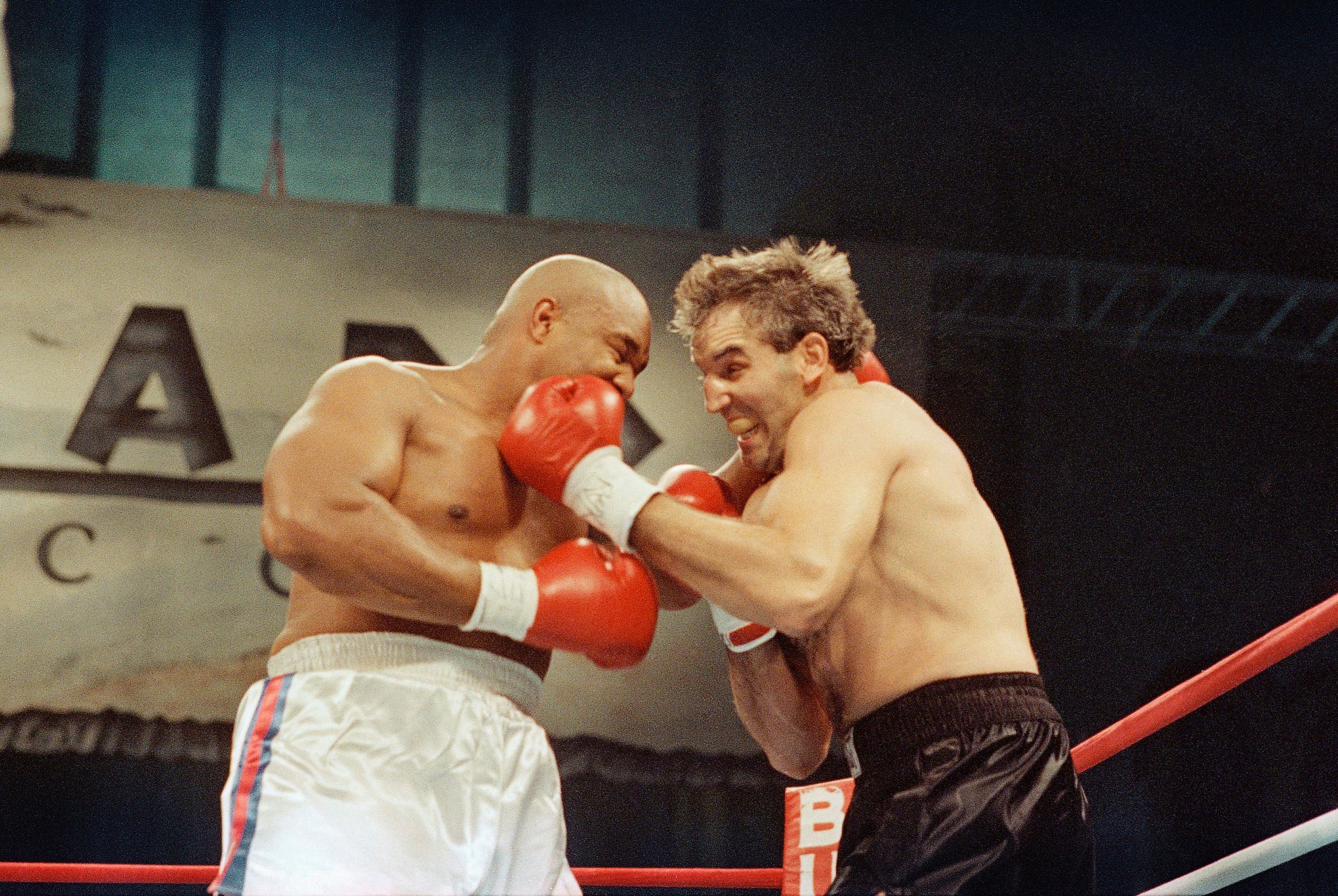 2998x2009 Heavyweight boxer Gerry Cooney