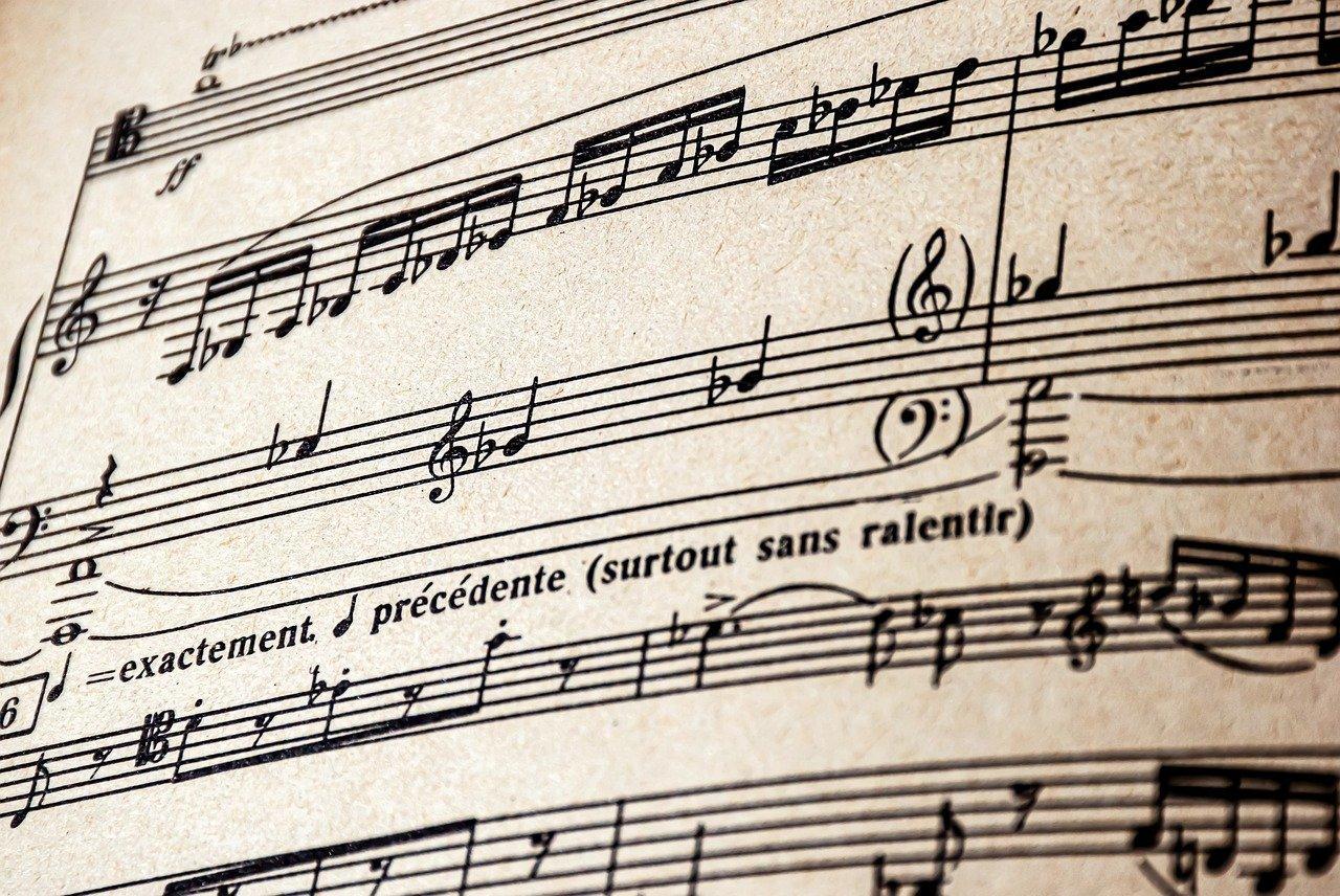 1280x856 Treble and Bass Clef