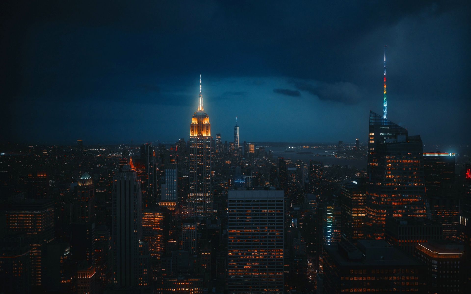 1920x1200 New York City Skyline at Night Aesthetic 4K Wallpaper