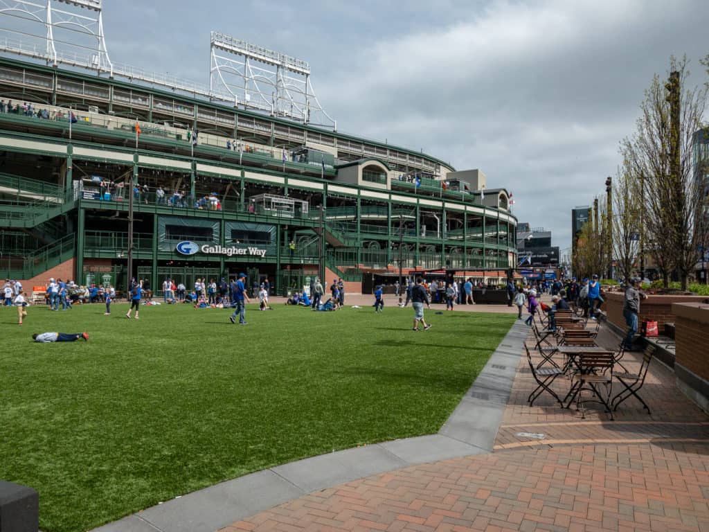 1024x768 Spring Sports in Chicago