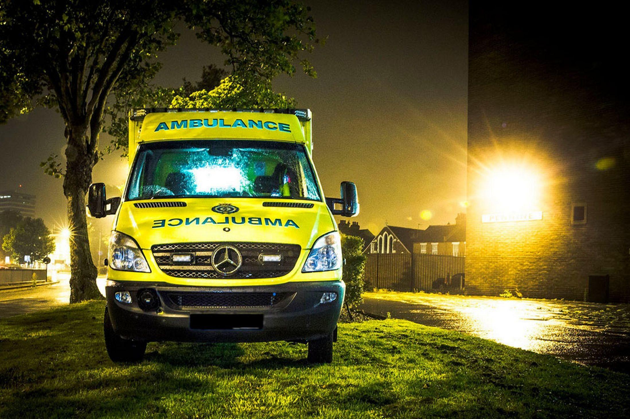 Ambulance Wallpapers - Top Free Ambulance Backgrounds - WallpaperAccess