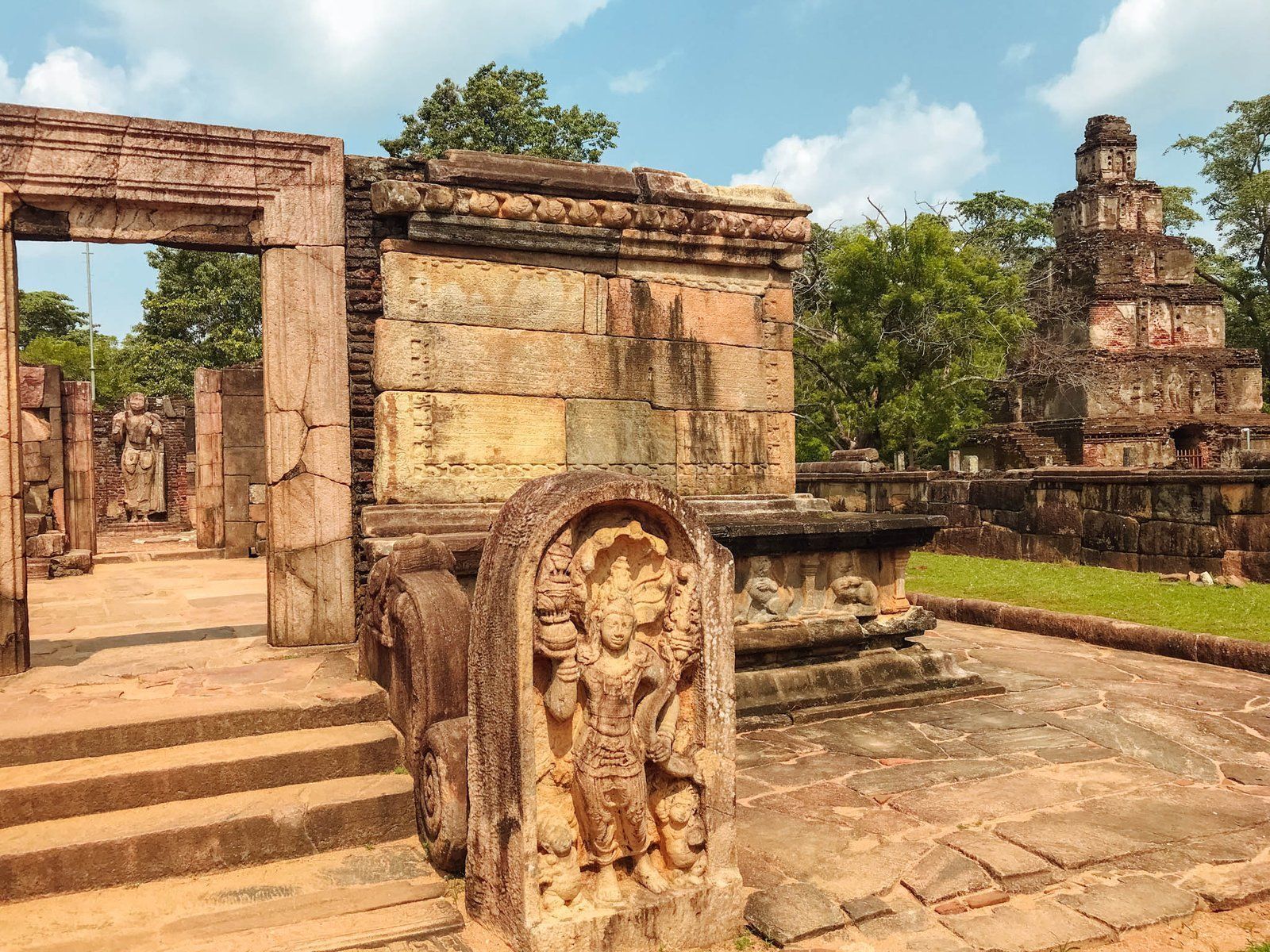 1600x1200 Polonnaruwa, Sri Lanka