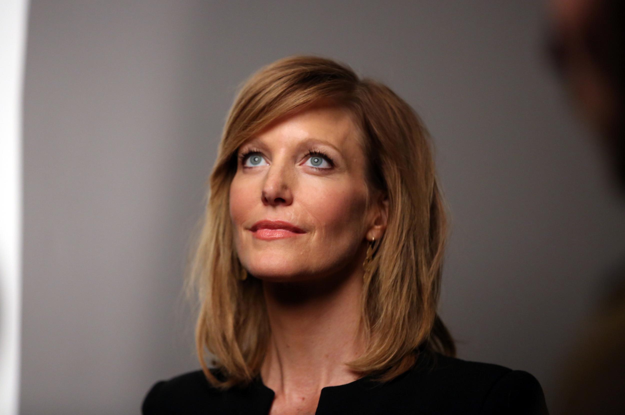 2500x1660 Anna Gunn Wallpaper