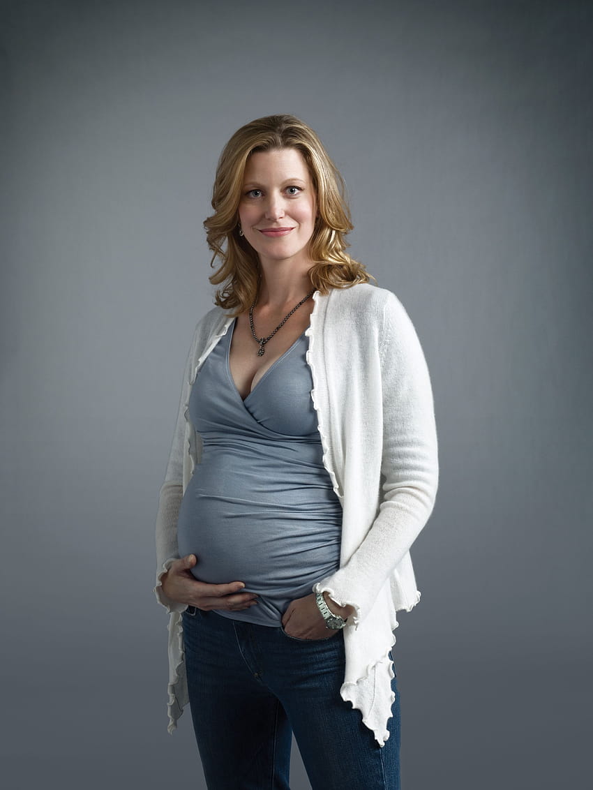 850x1132 Anna gunn HD wallpaper