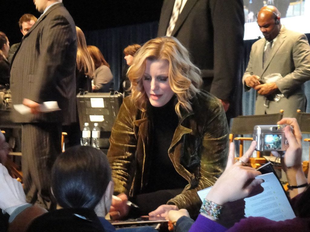 1024x768 PaleyFest 2010 Bad