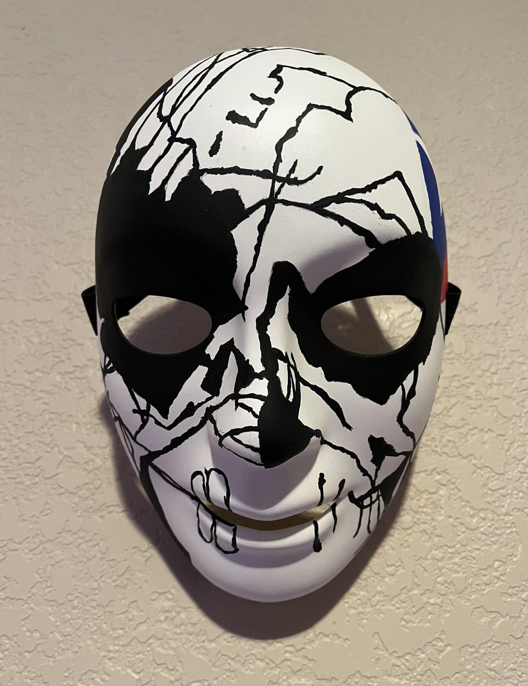 1080x1403 Jigsaw mask for Halloween