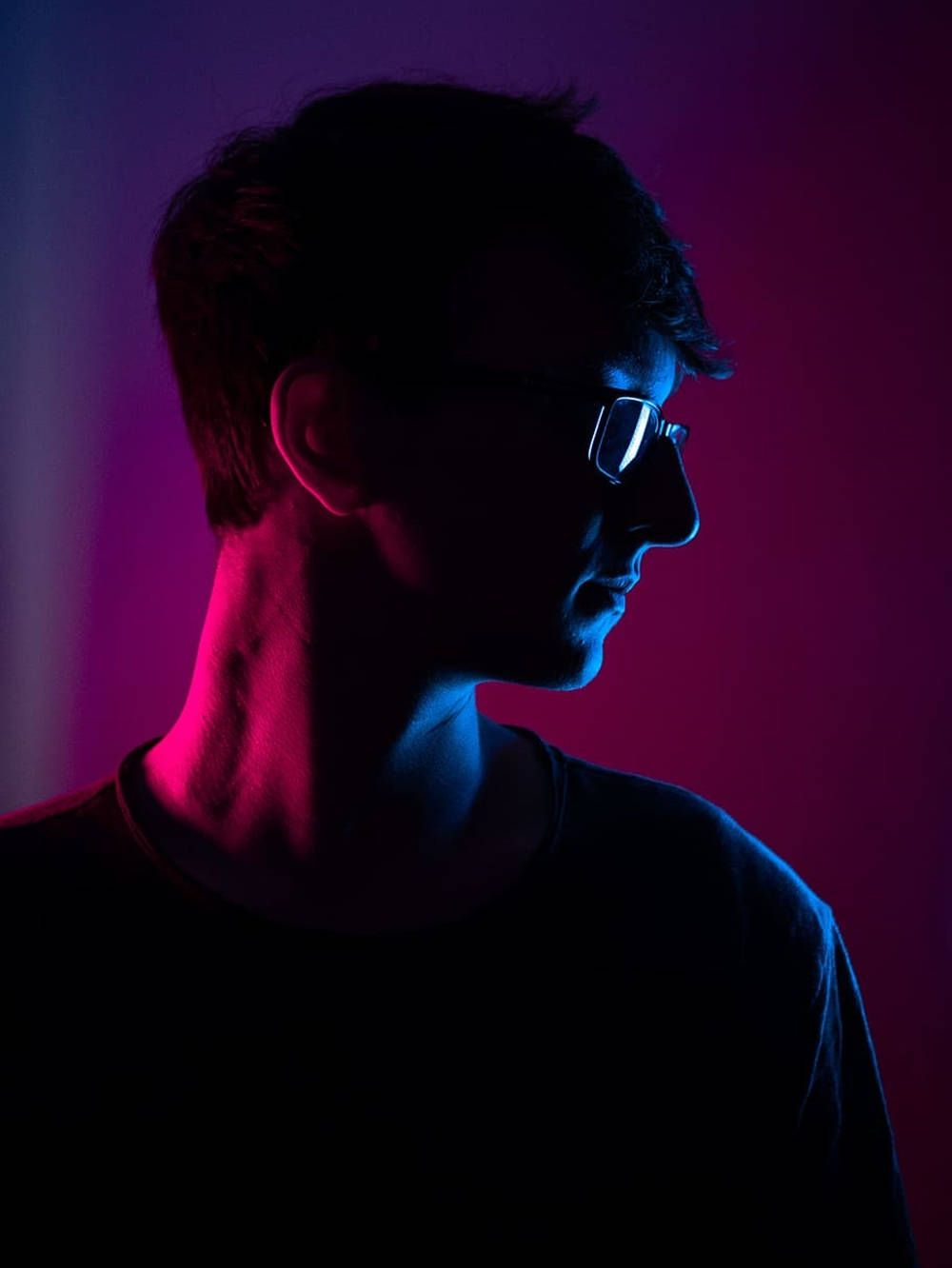 1000x1332 With Glasses Red Aesthetic Wallpaper